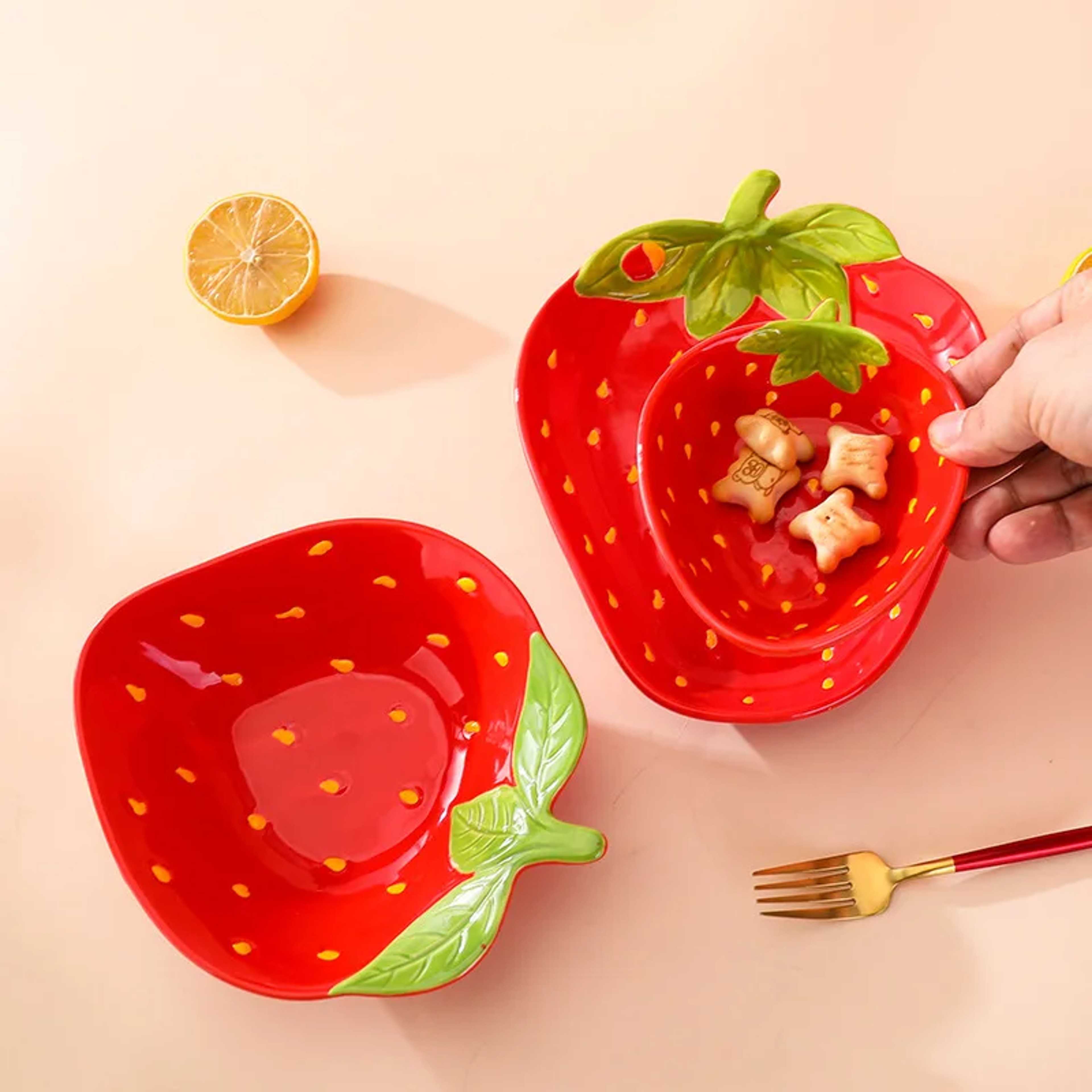Creative Cartoon Strawberry Shaped Ceramic Salad Bowl Soup Bowl Family Fruit Snack Plate Kitchen Ut 2