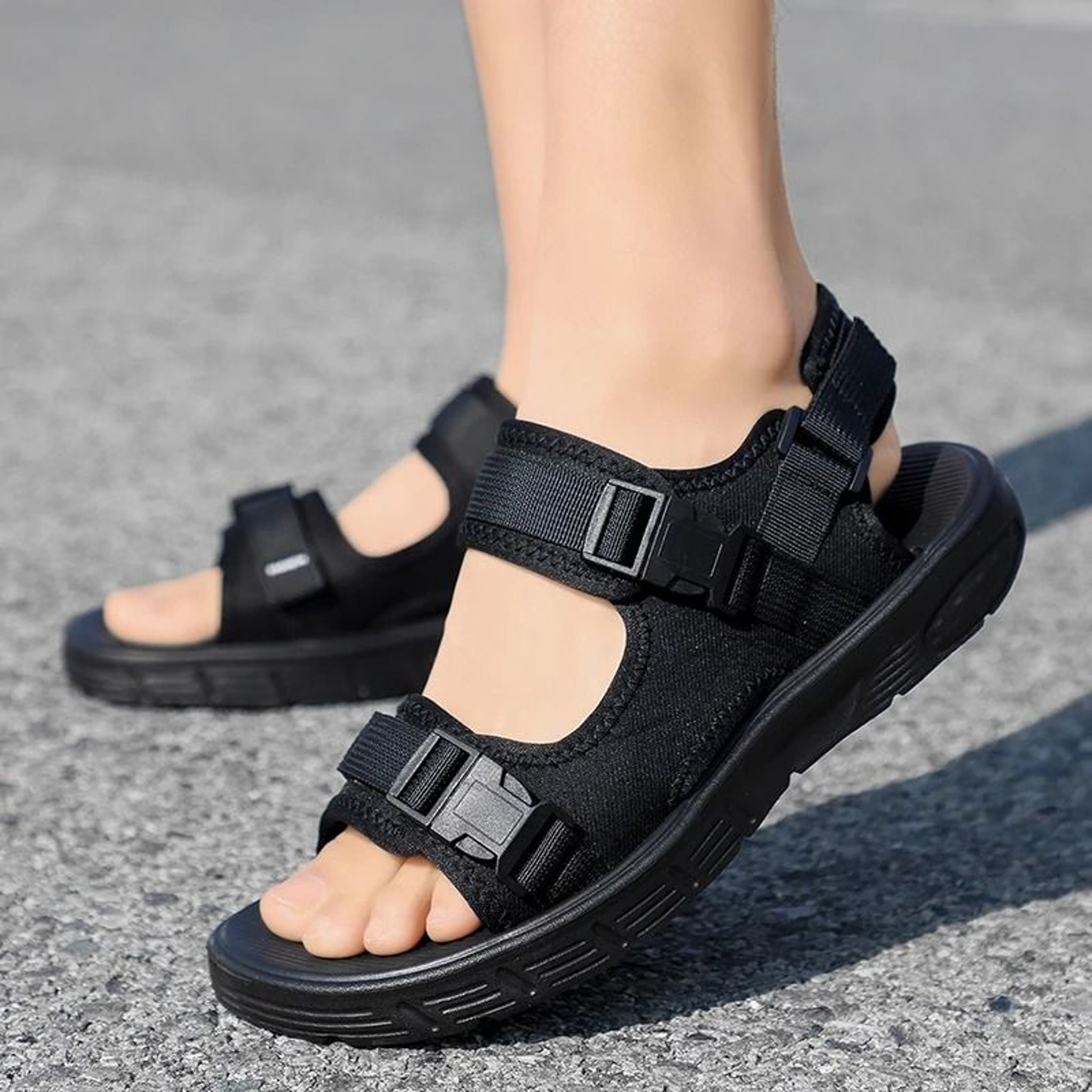 Mens Lightweight Summer Sandals Non Slip Soft Sole Driving Beach Shoes 0