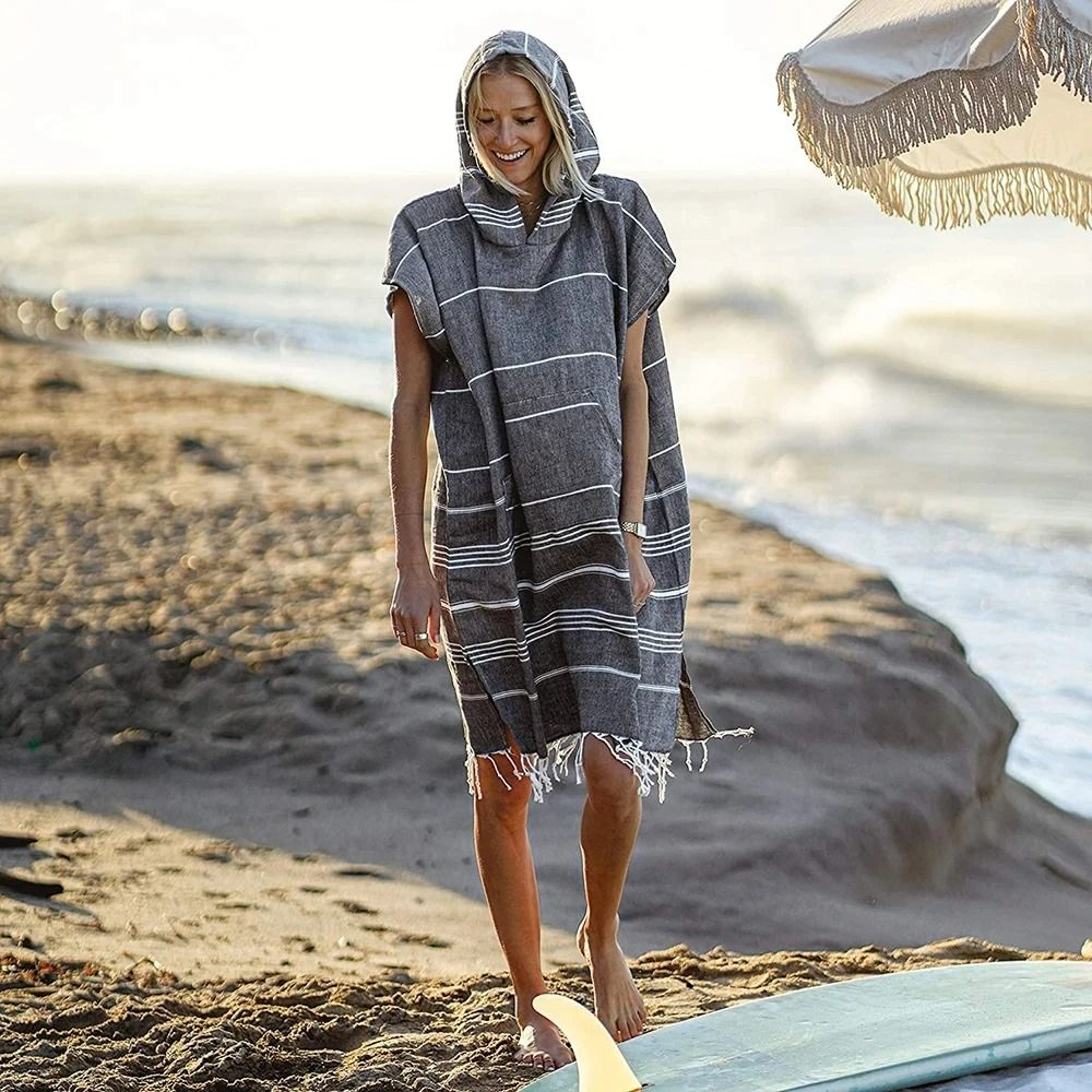 Turkish Wearable Beach Towel Sandproof Cotton Hooded Changing Poncho 0