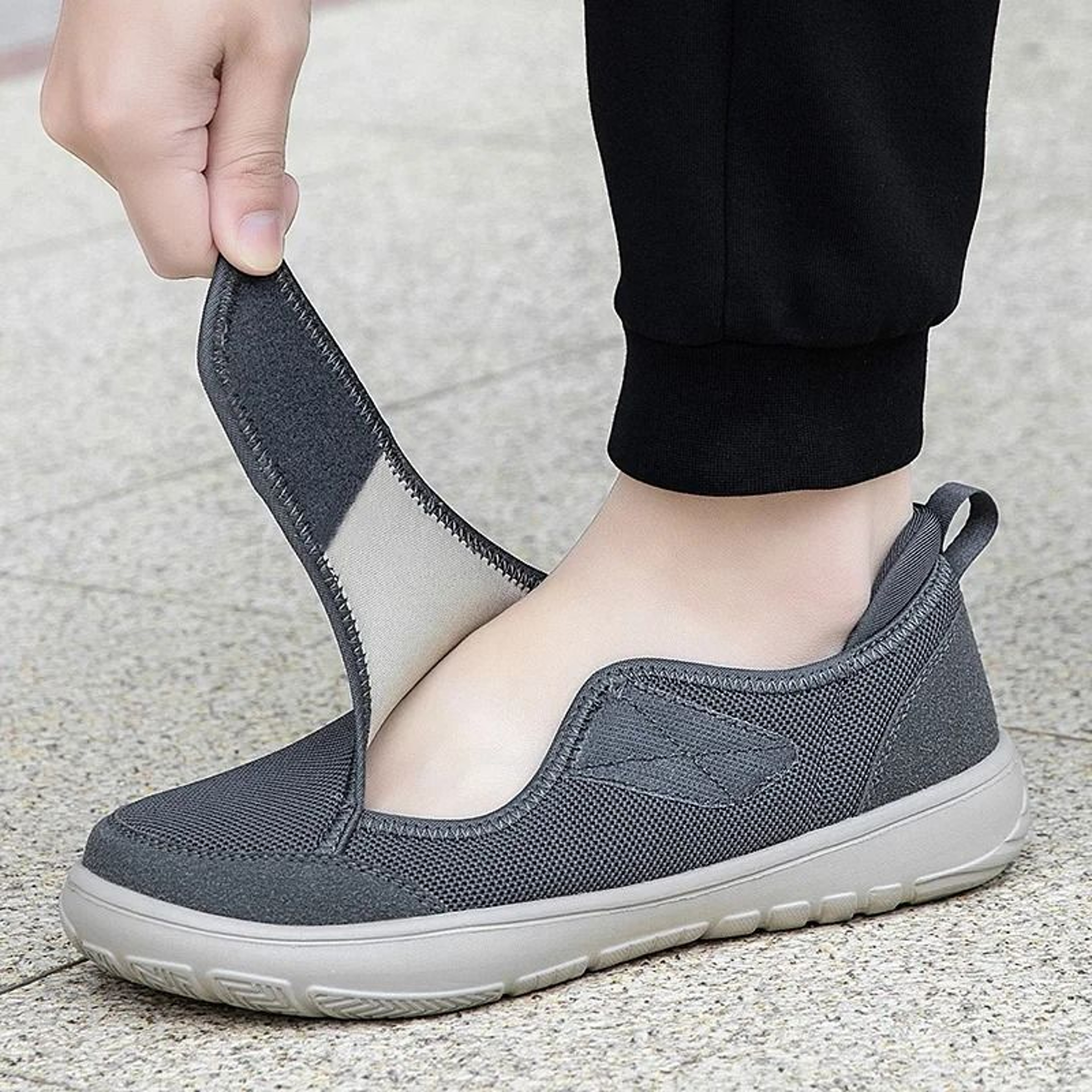 Men Orthopedic Wide Feet Walking Sneakers Comfortable Diabetic Shoes With Thumb Eversion Support 1