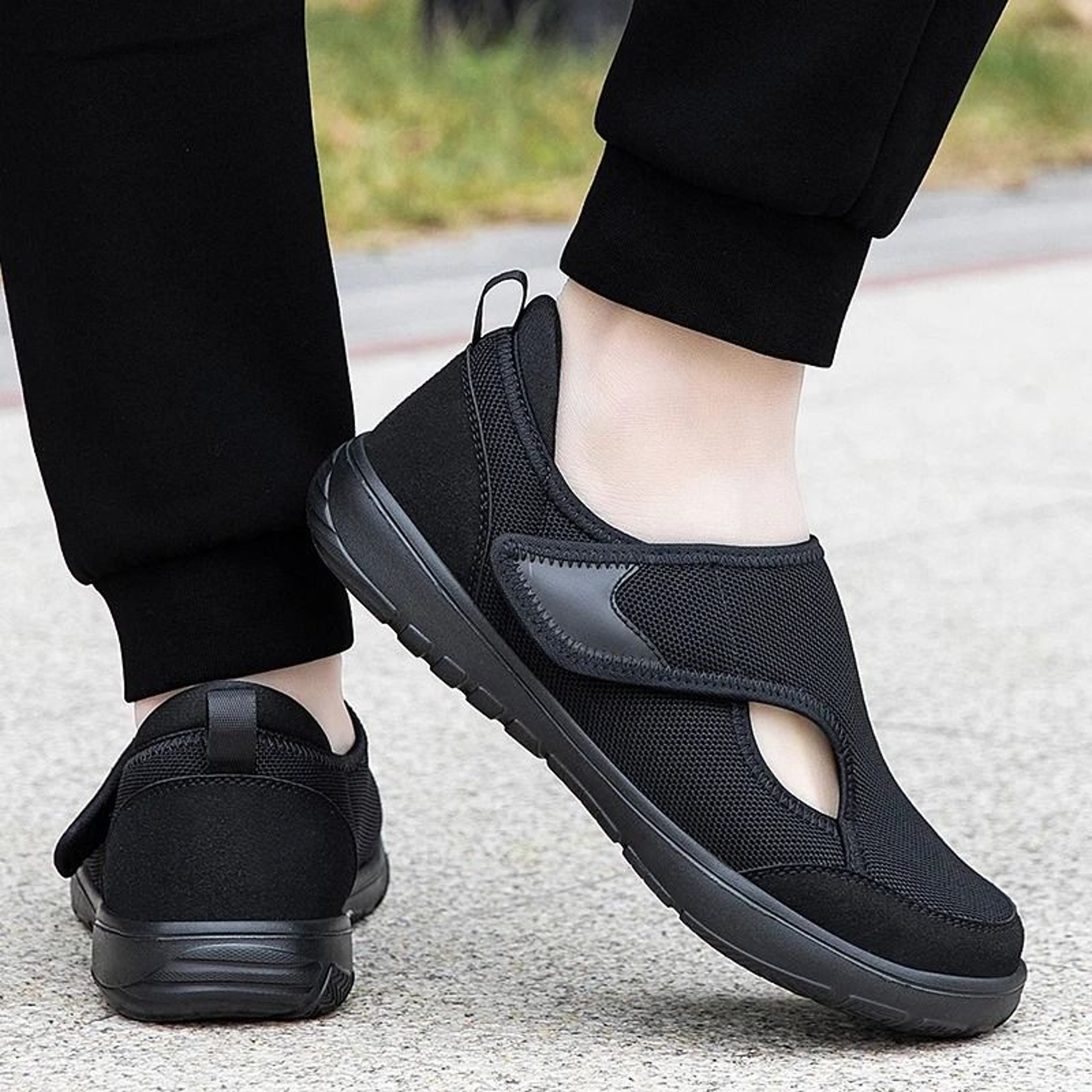 Men Orthopedic Wide Feet Walking Sneakers Comfortable Diabetic Shoes With Thumb Eversion Support 2