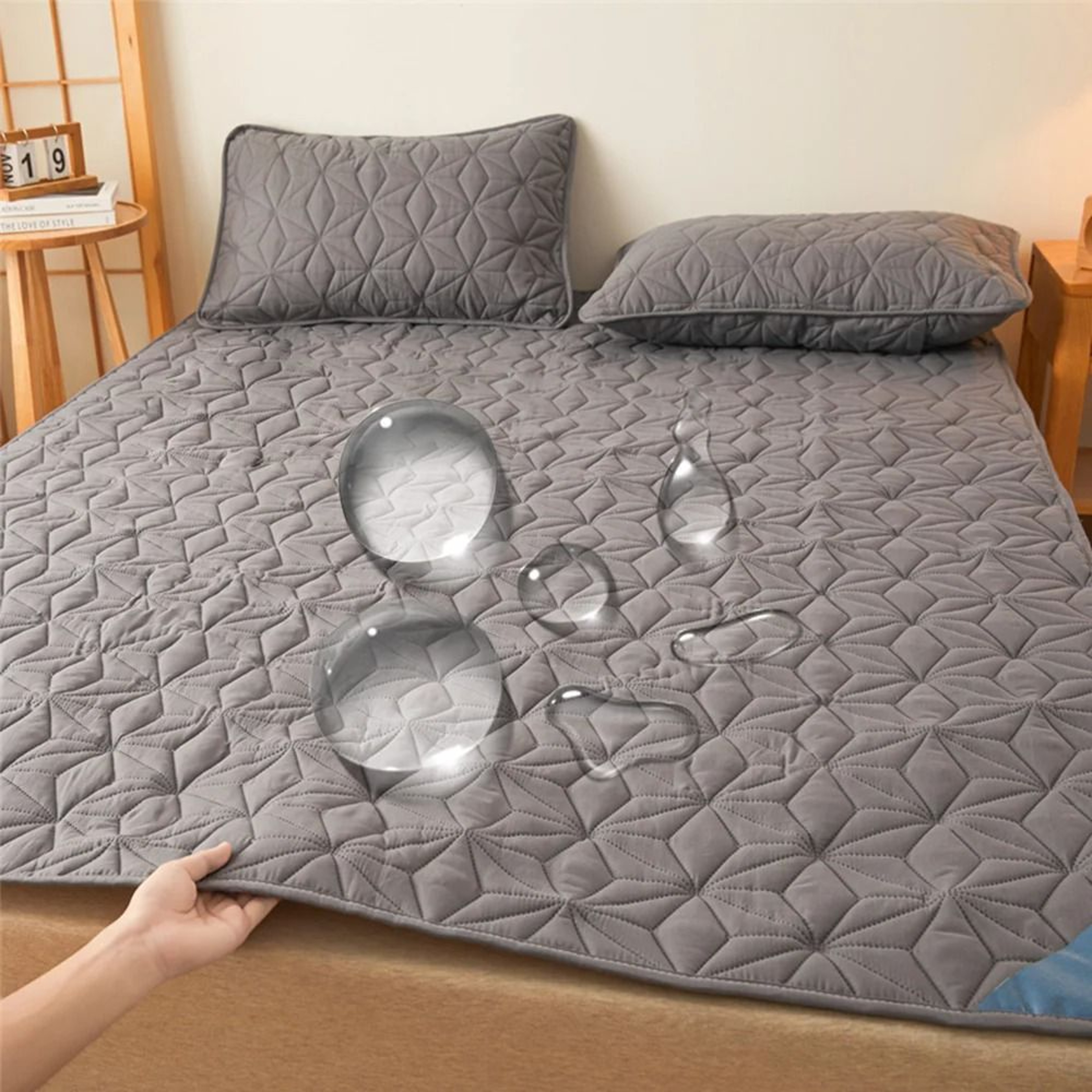 Waterproof Quilted Mattress Topper With Elastic Band Bed Protector Pad 1