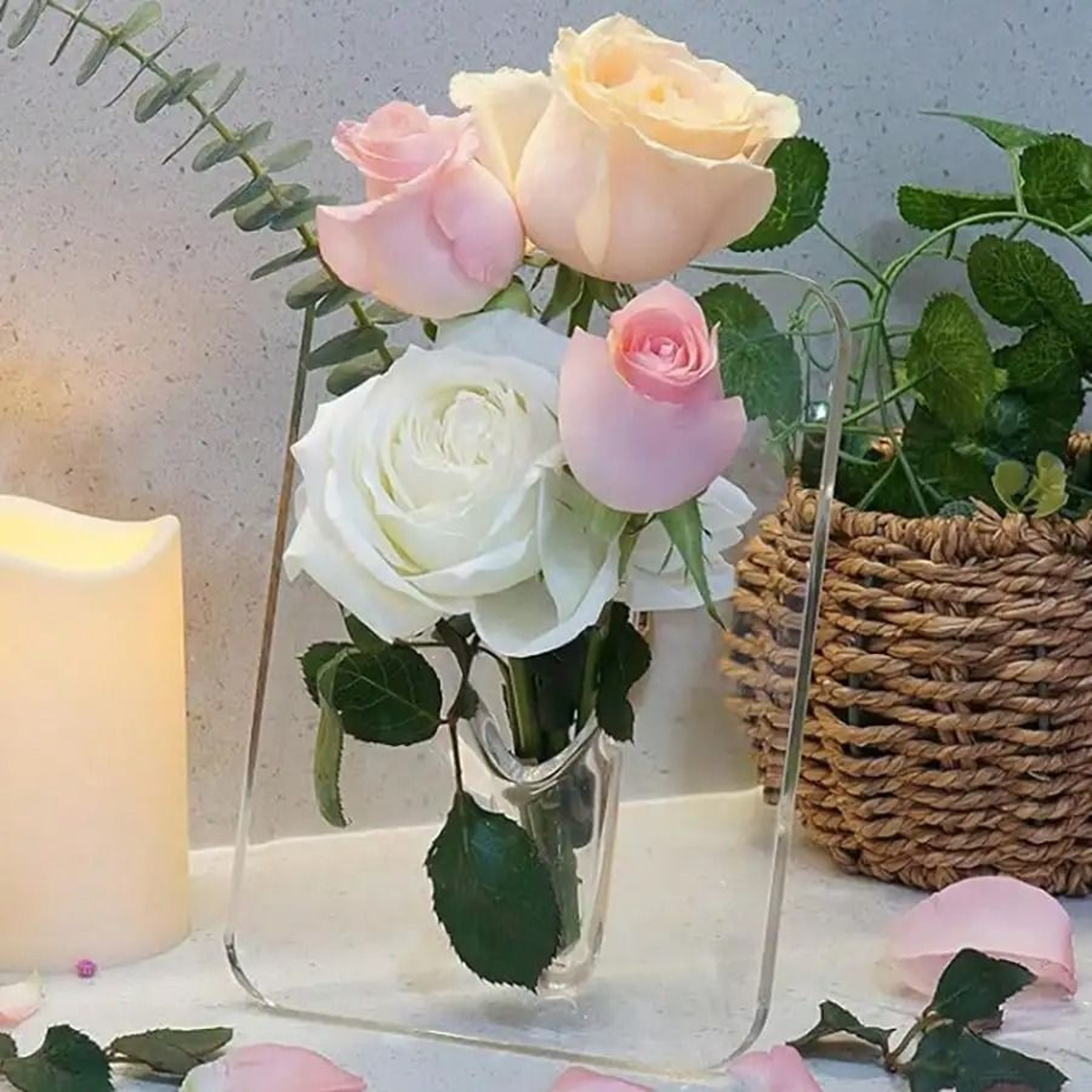 Clear Acrylic Frame Flower Vase For Modern Home And Office Decor 2