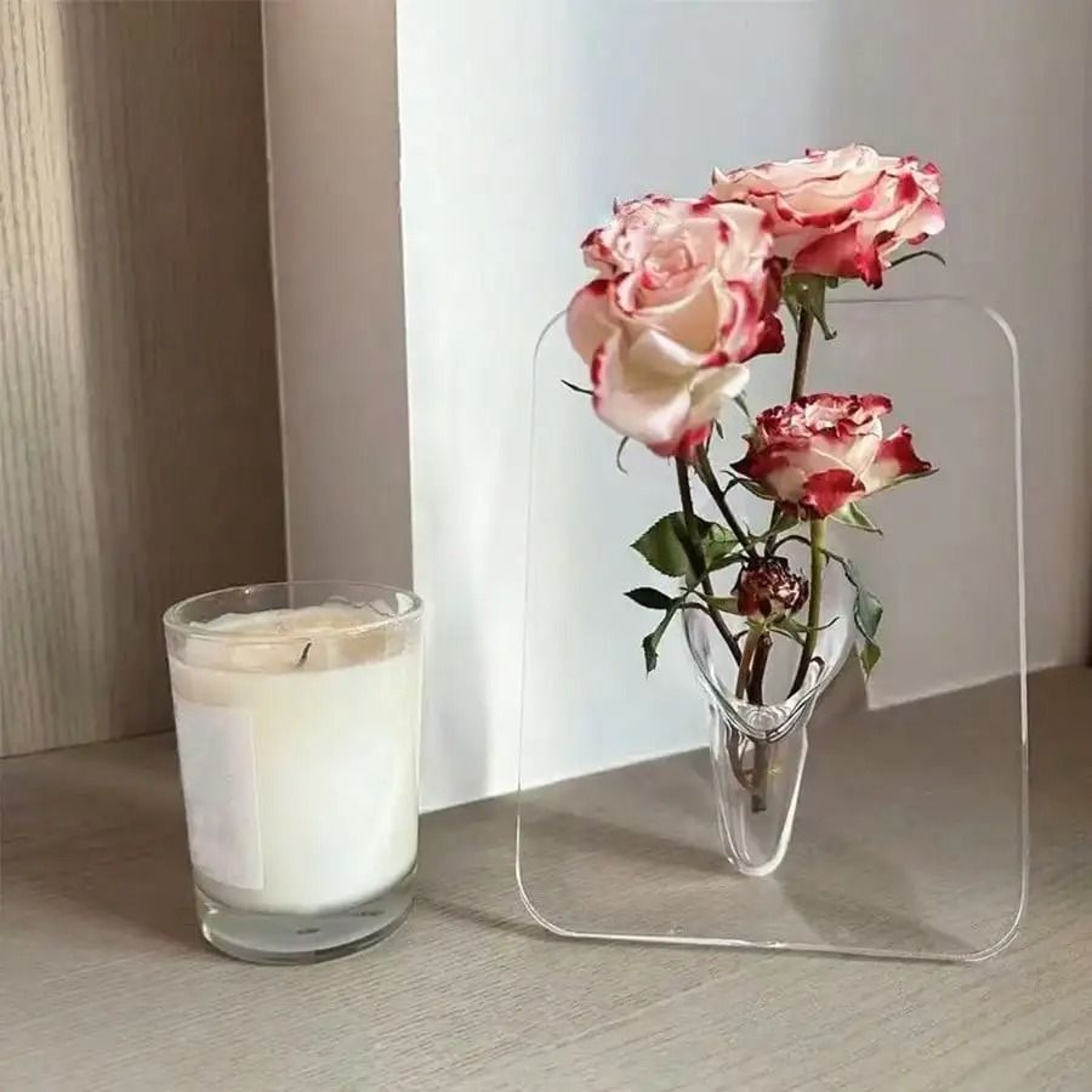 Clear Acrylic Frame Flower Vase For Modern Home And Office Decor 3