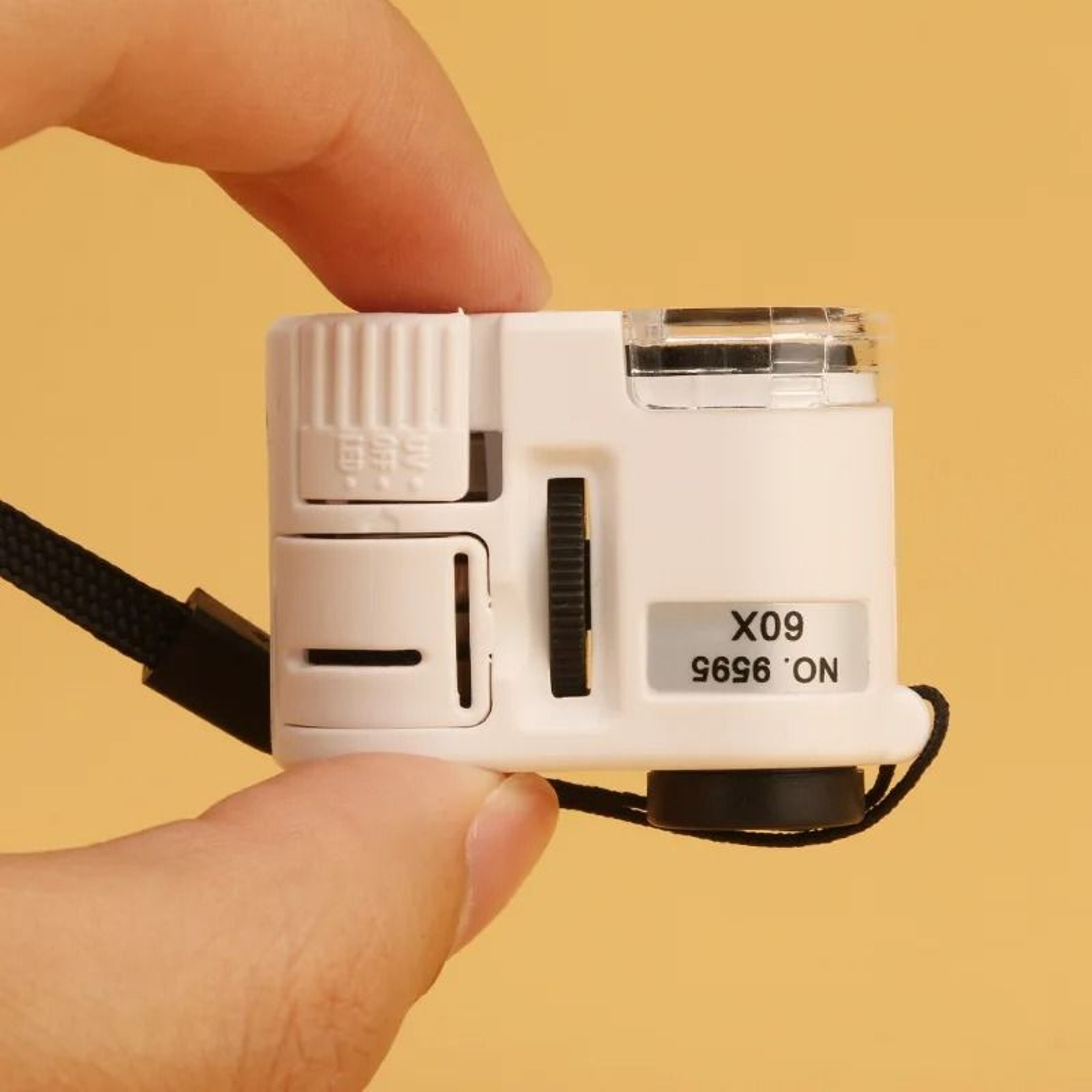 Portable 60X Handheld Magnifying Glass With LED And UV Light 3