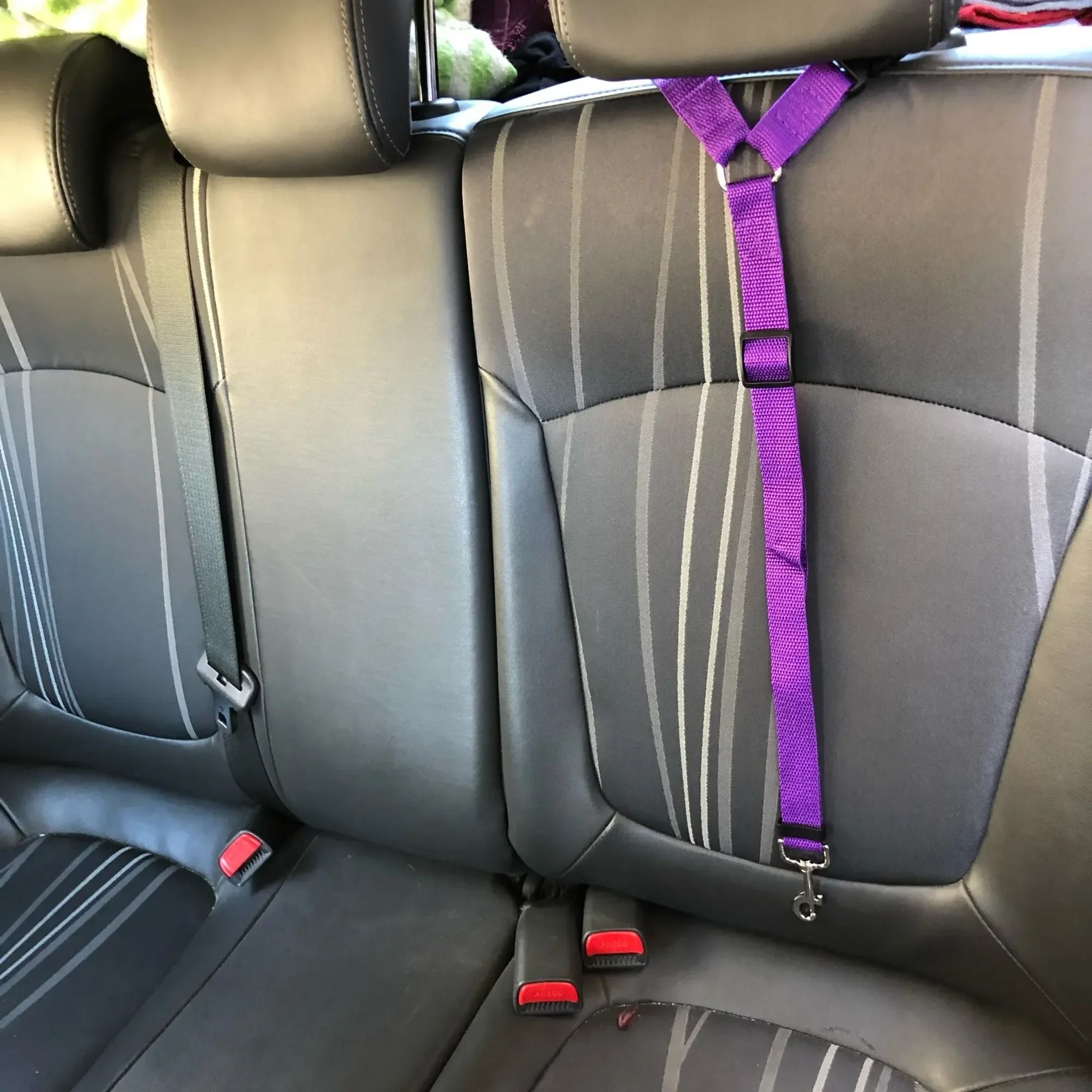 Adjustable Pet Car Seat Belt Leash For Dogs And Cats 2