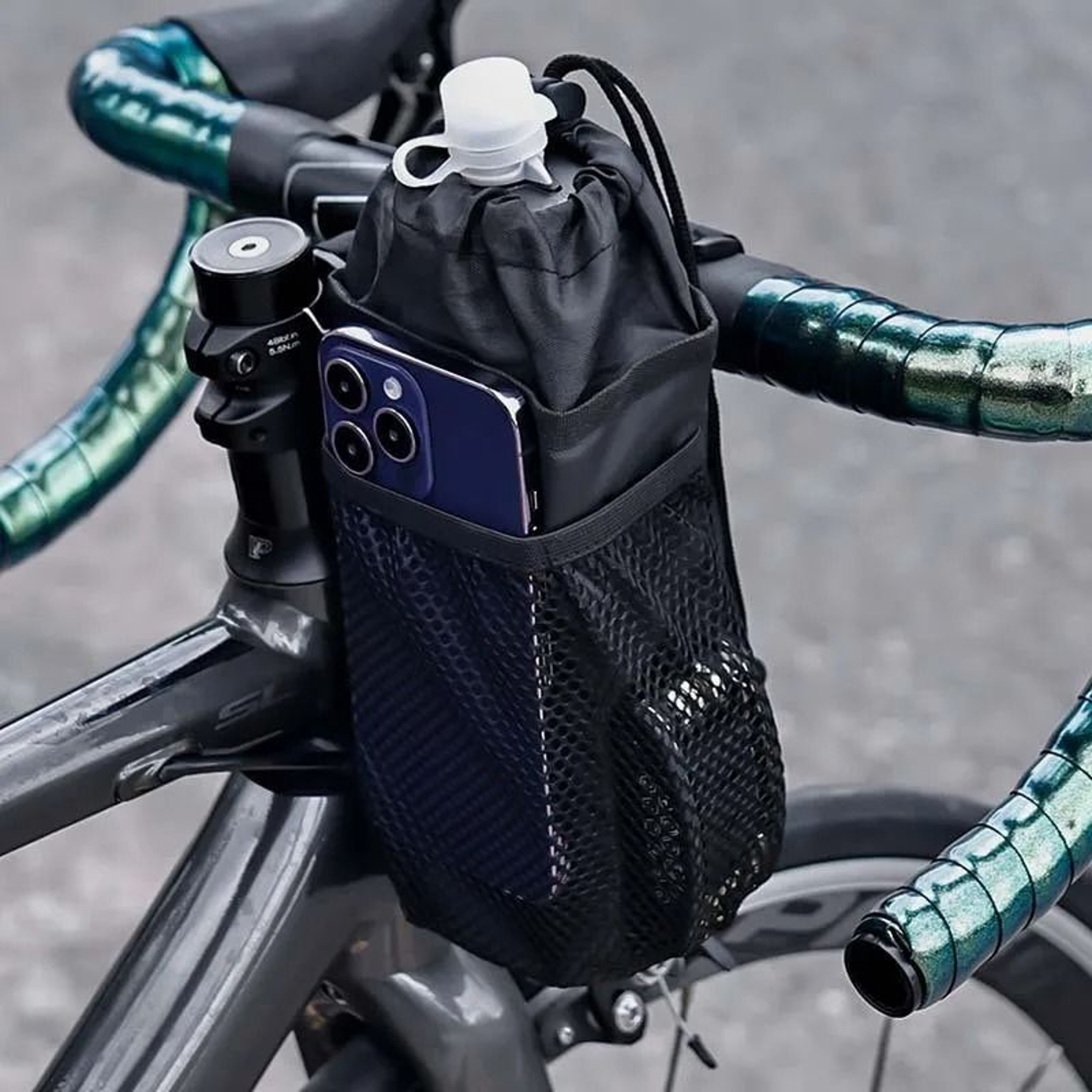 Insulated Bike Bottle Holder  Waterproof Handlebar Water Bottle Pouch For Road And MTB Bikes 0
