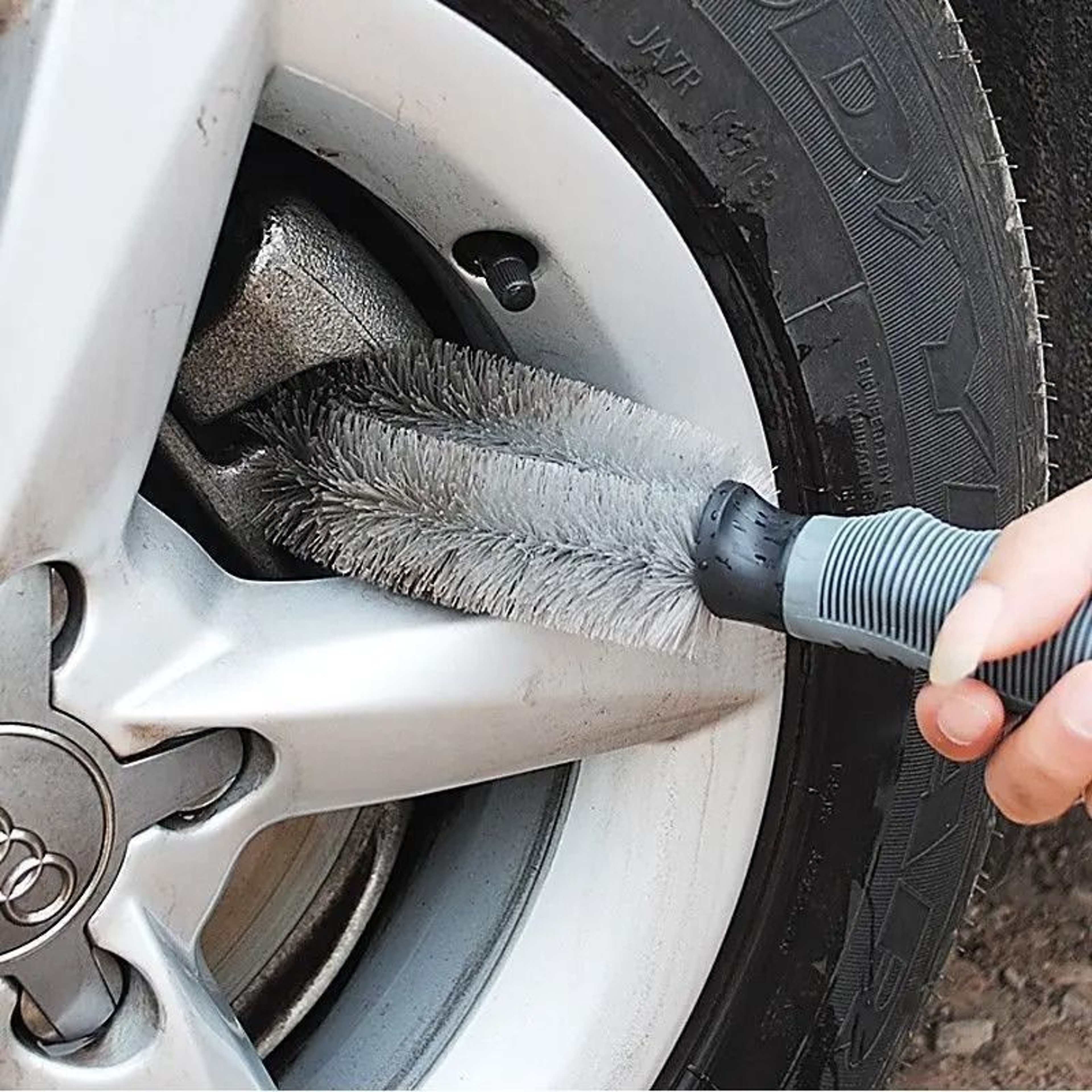 Car Wheel Cleaning Brush For Tire And Rim Detailing 0