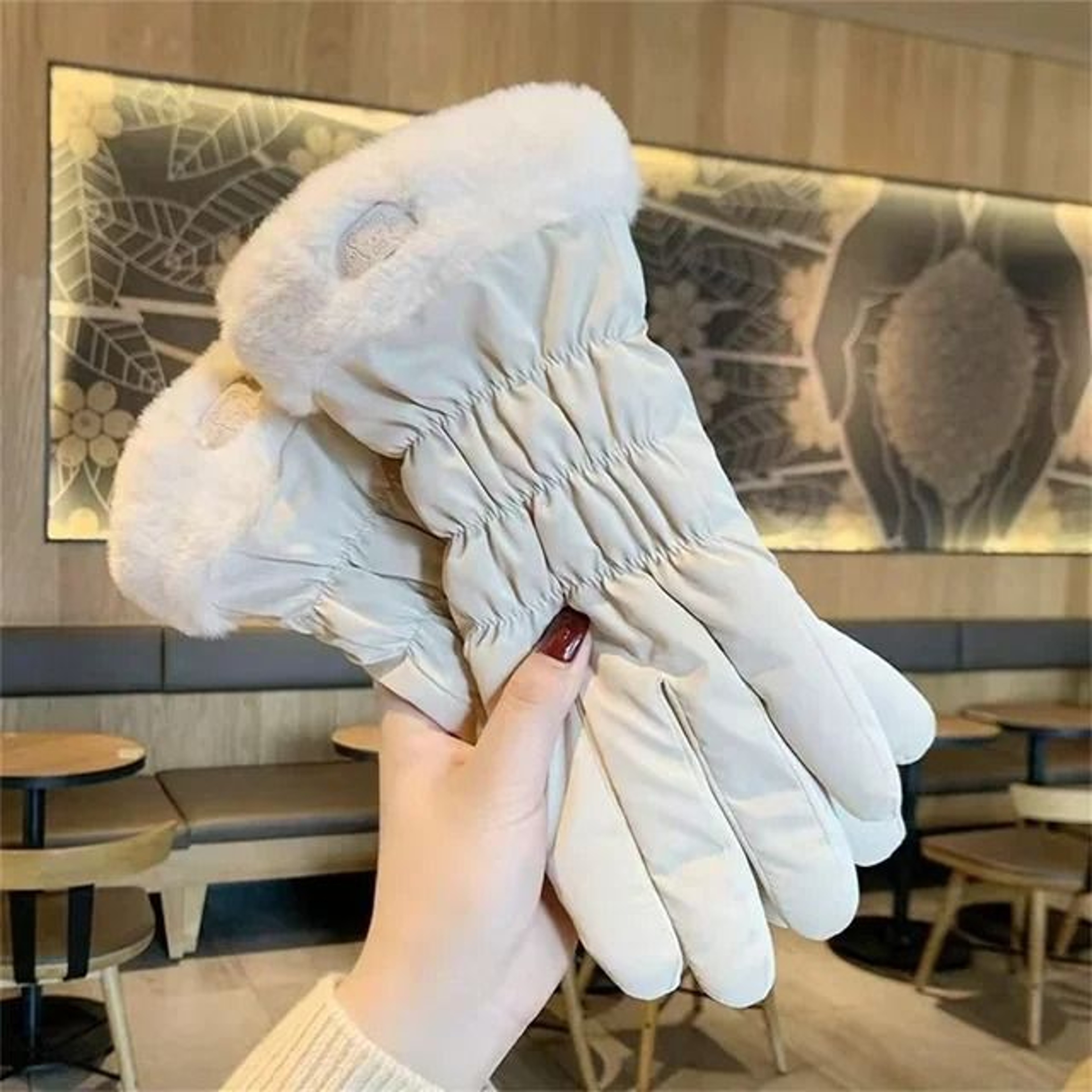 Women Winter Warm Ski Gloves With Fleece Lining And Touch Screen Design 6