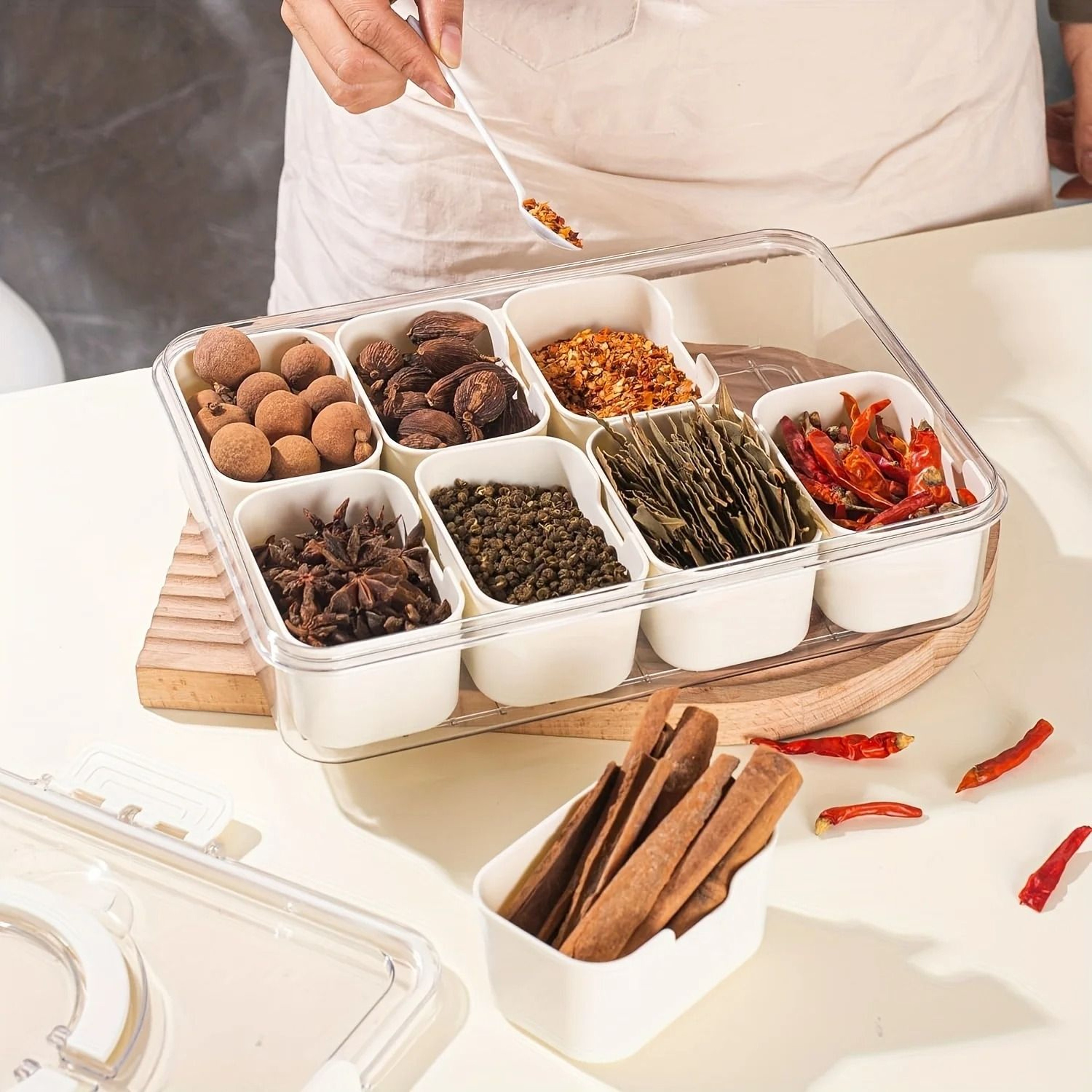 Portable Snack Storage Box 4 Grid And 8 Grid Food Organizer With Lid For Travel And Refrigerator 1
