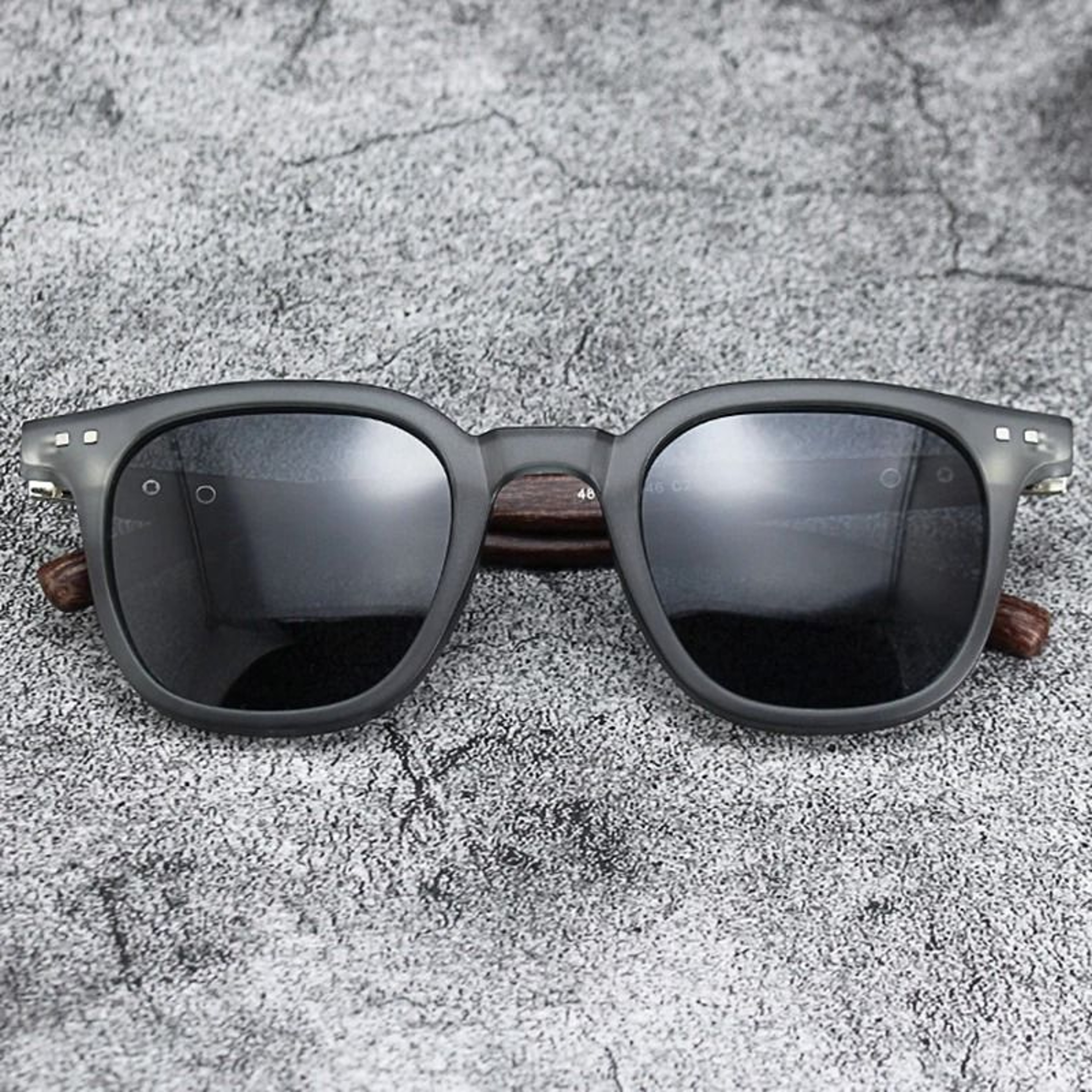 Vintage Wooden Frame Sunglasses  Classic UV Protection Eyewear For Men And Women 5