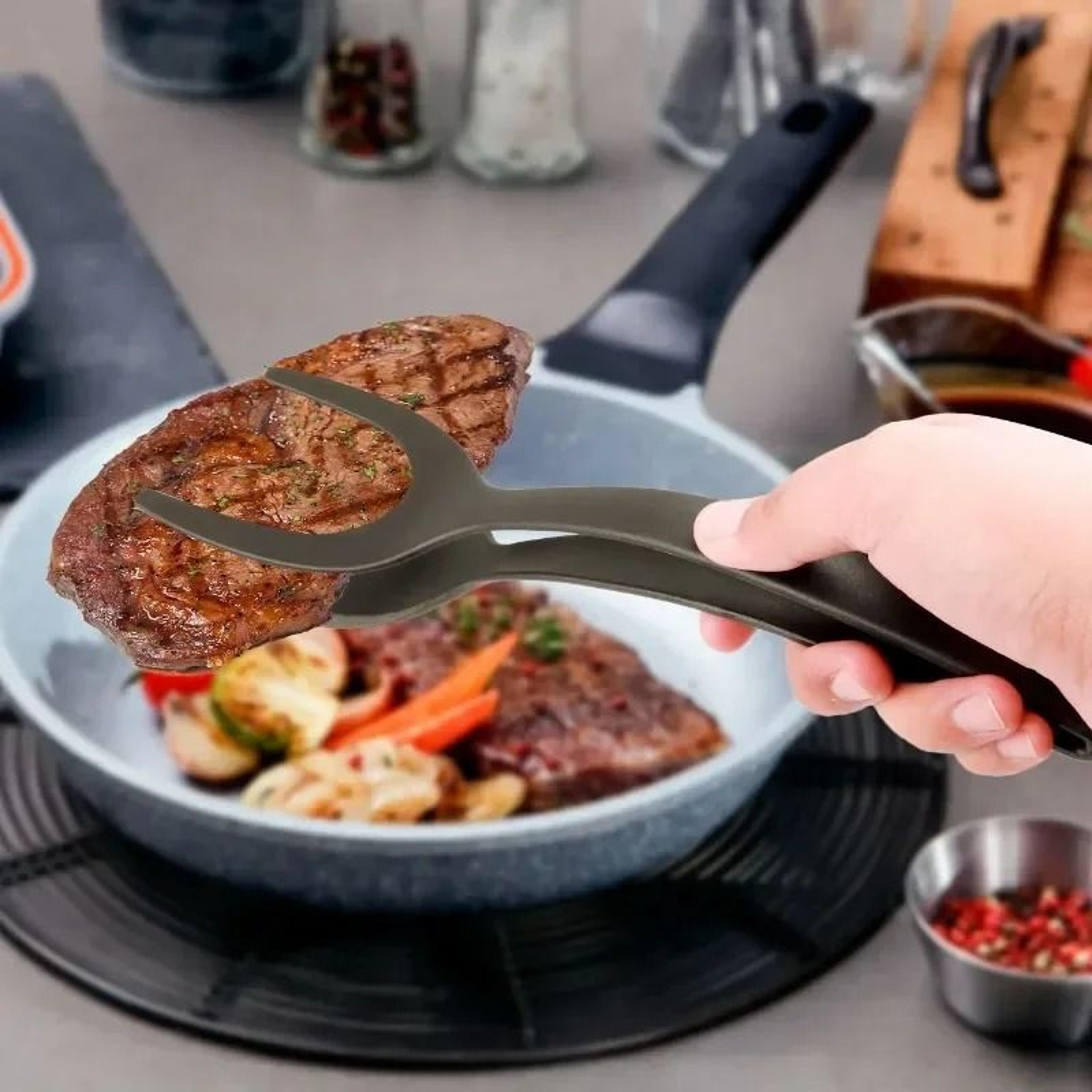 2in1 Nylon Flip Tongs With BuiltIn Egg Spatula And Steak Turner 5