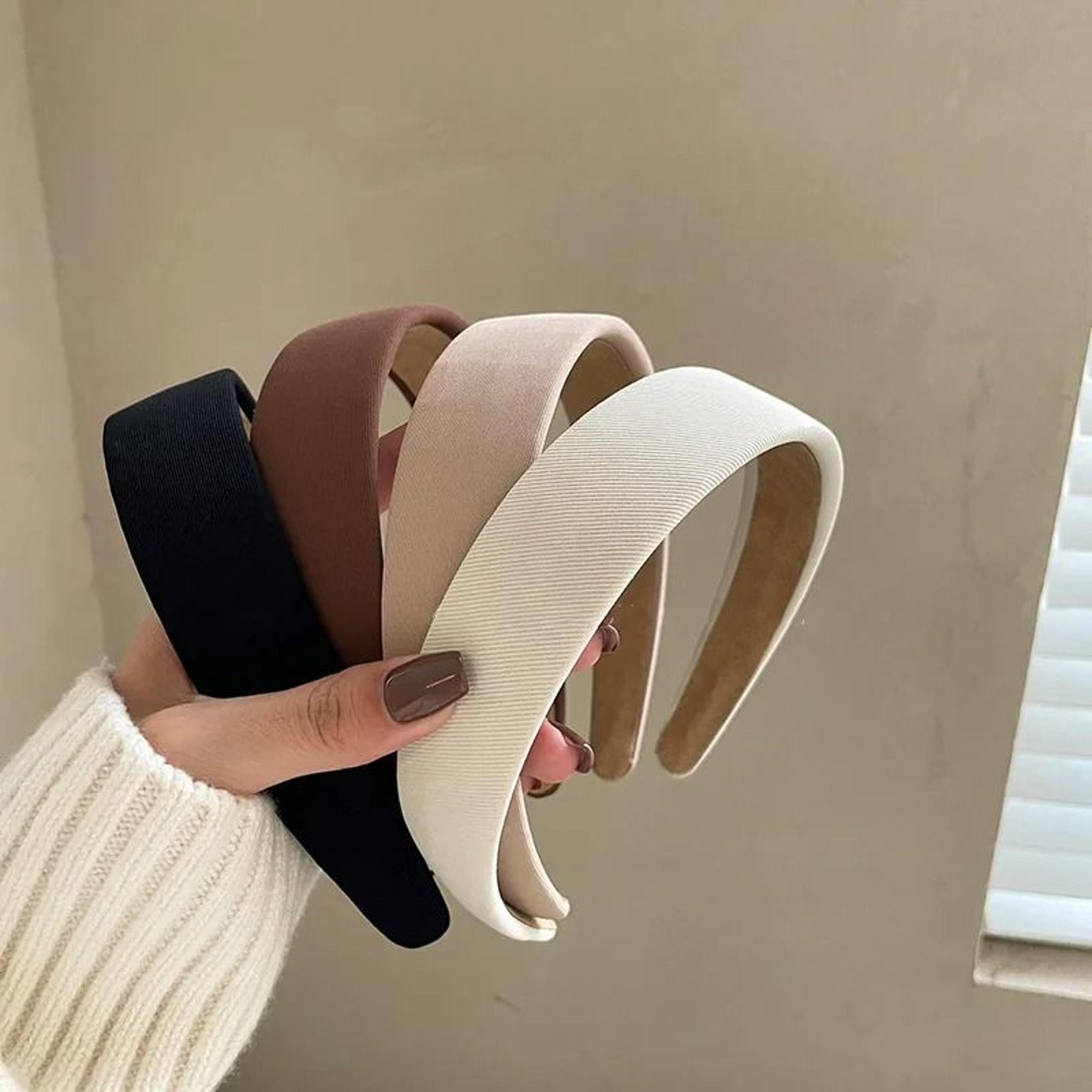 Elegant Wide Hair Pressing Band For Women 0