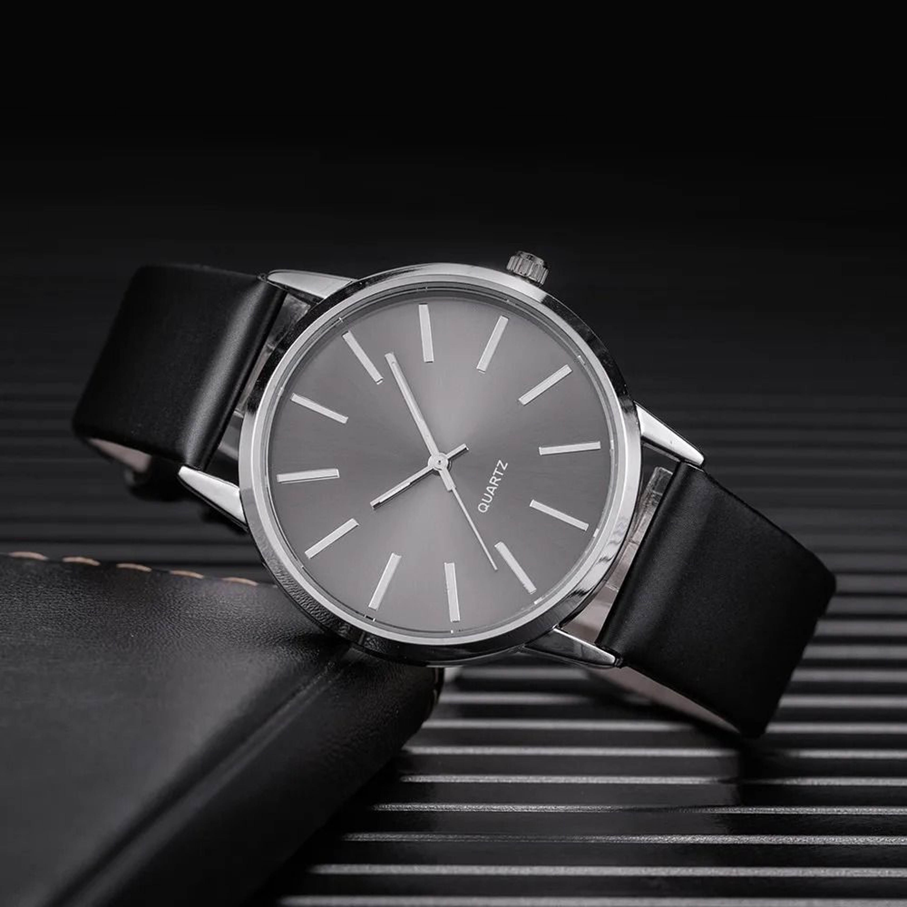 Men Leather Band Quartz Casual Wristwatch 3