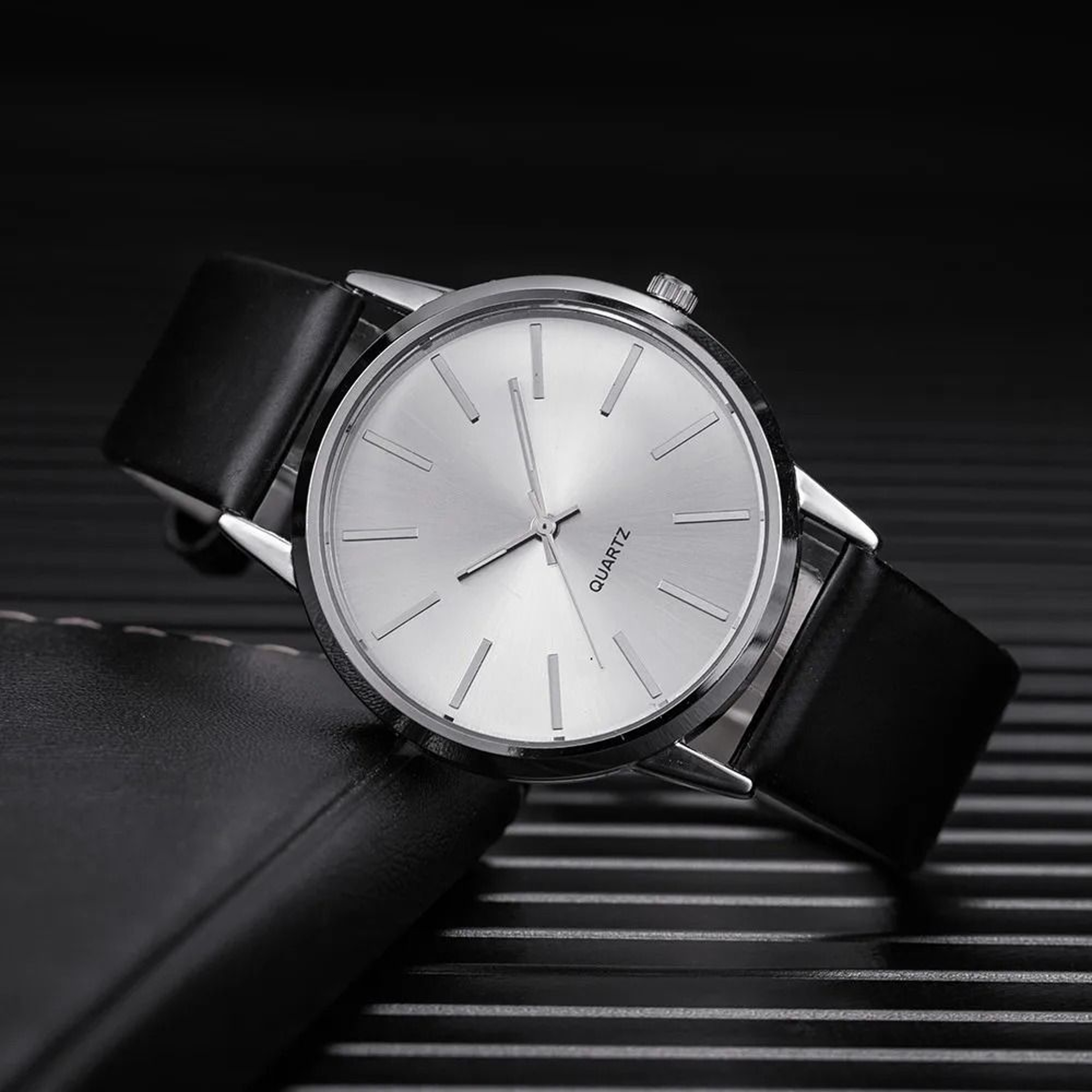 Men Leather Band Quartz Casual Wristwatch 7