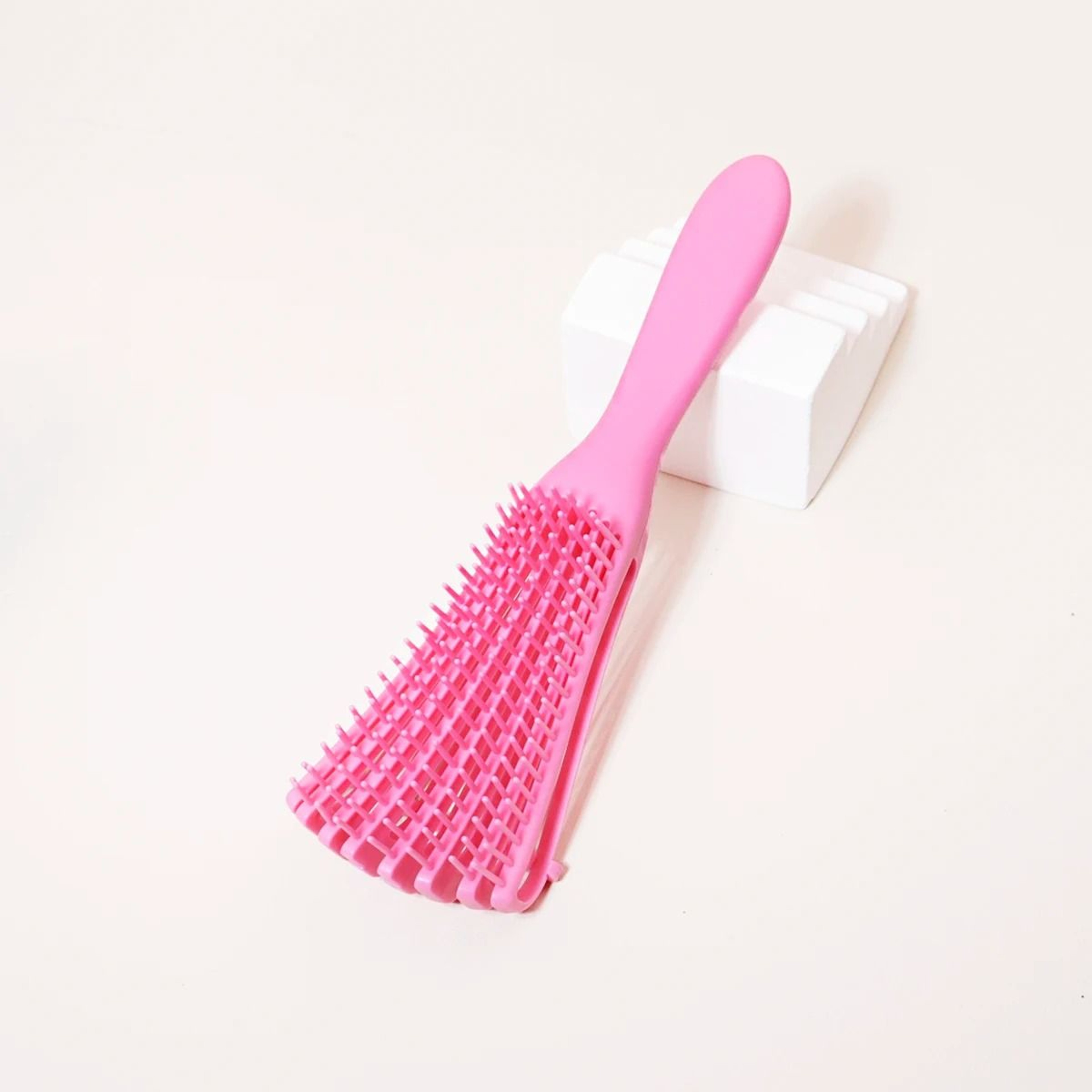 Scalp Massage Brush For Wet And Curly Hair 10