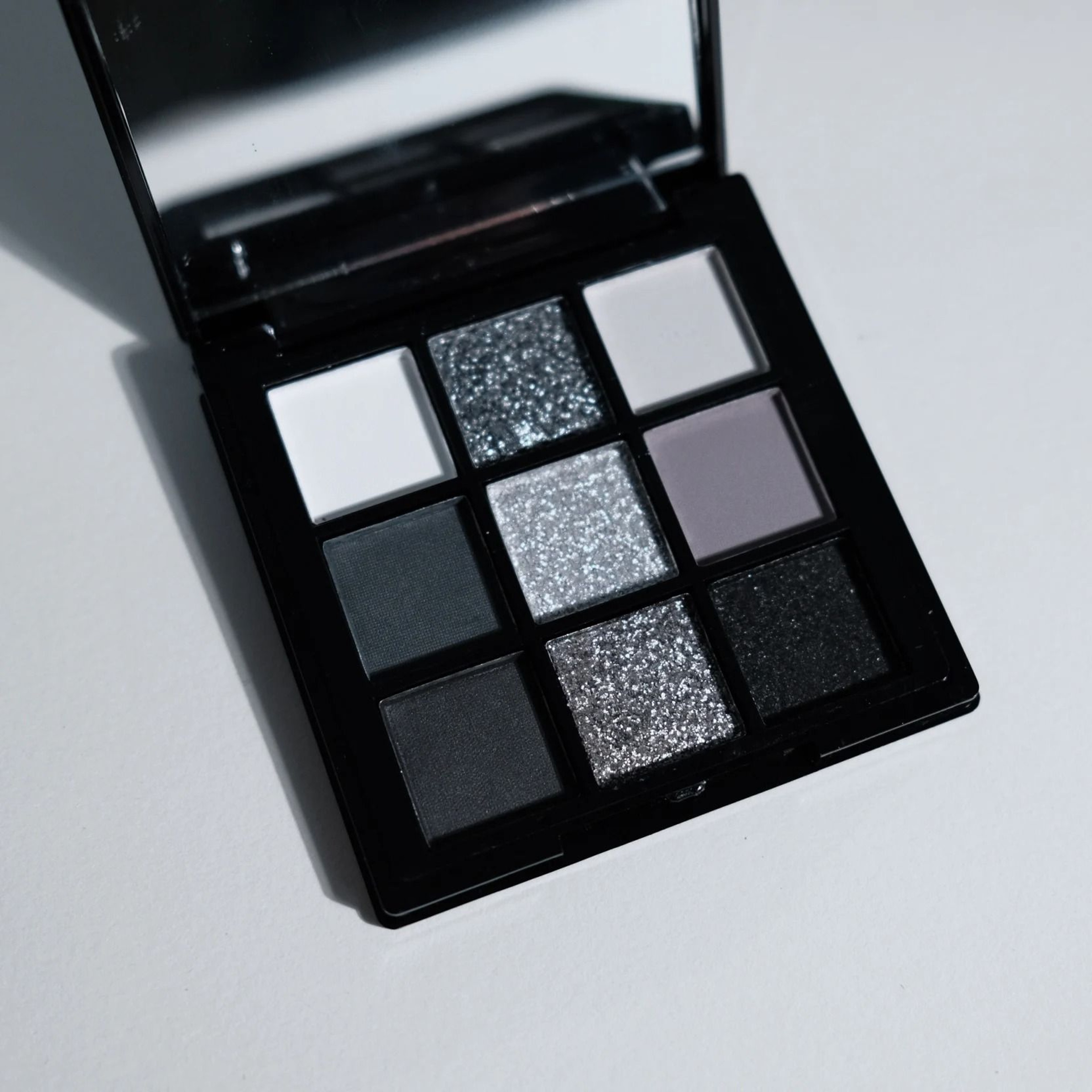 9 Color Smokey Eyeshadow Palette Matte And Shimmer 2