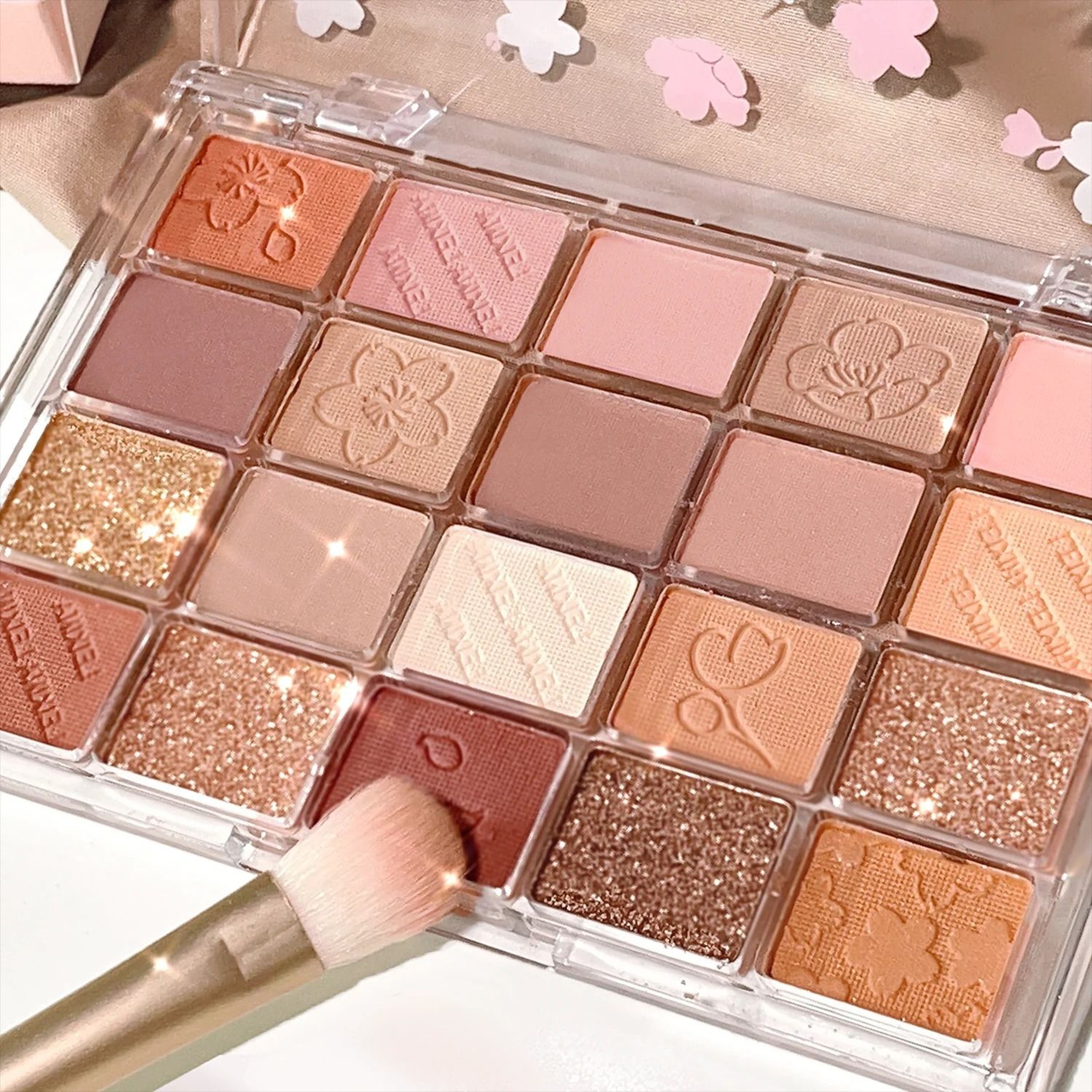 20 Color Eyeshadow Palette Matte And Shimmer Long Lasting 0