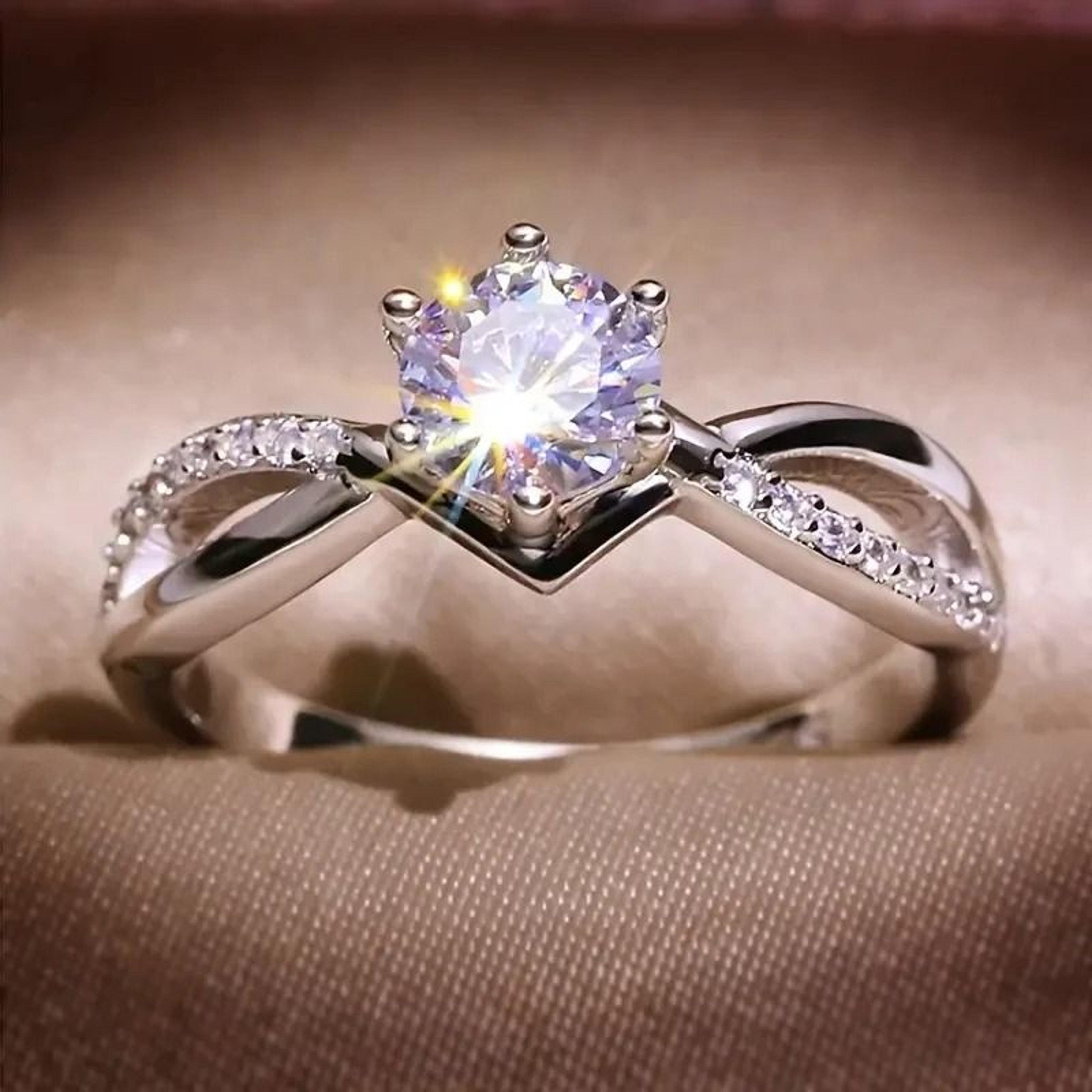 Zirconia Six Claw Elegant Ring For Women 7