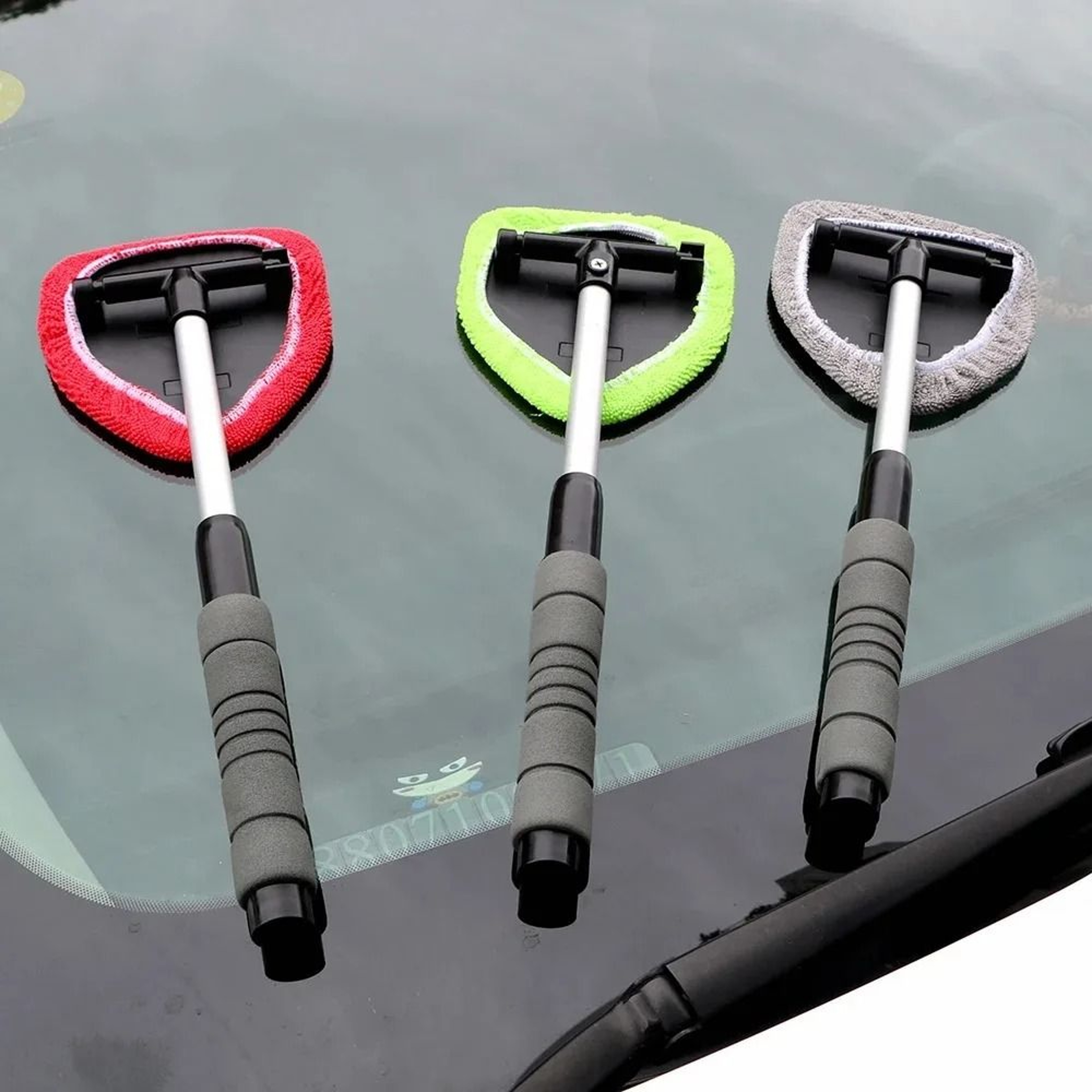 Telescopic Car Windshield Cleaning Brush With Microfiber Head 0