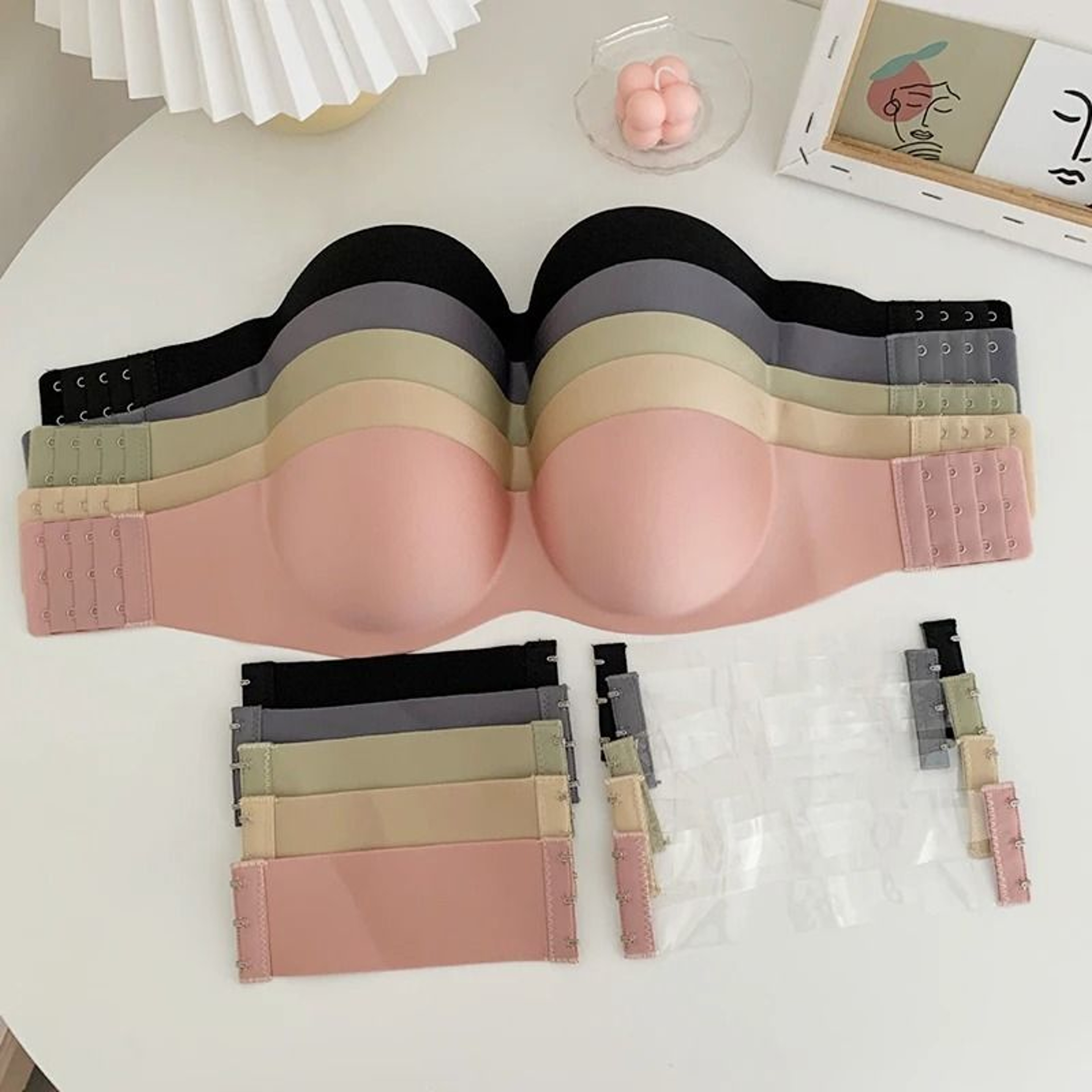 Invisible Strapless Push Up Bra With Front Closure 2