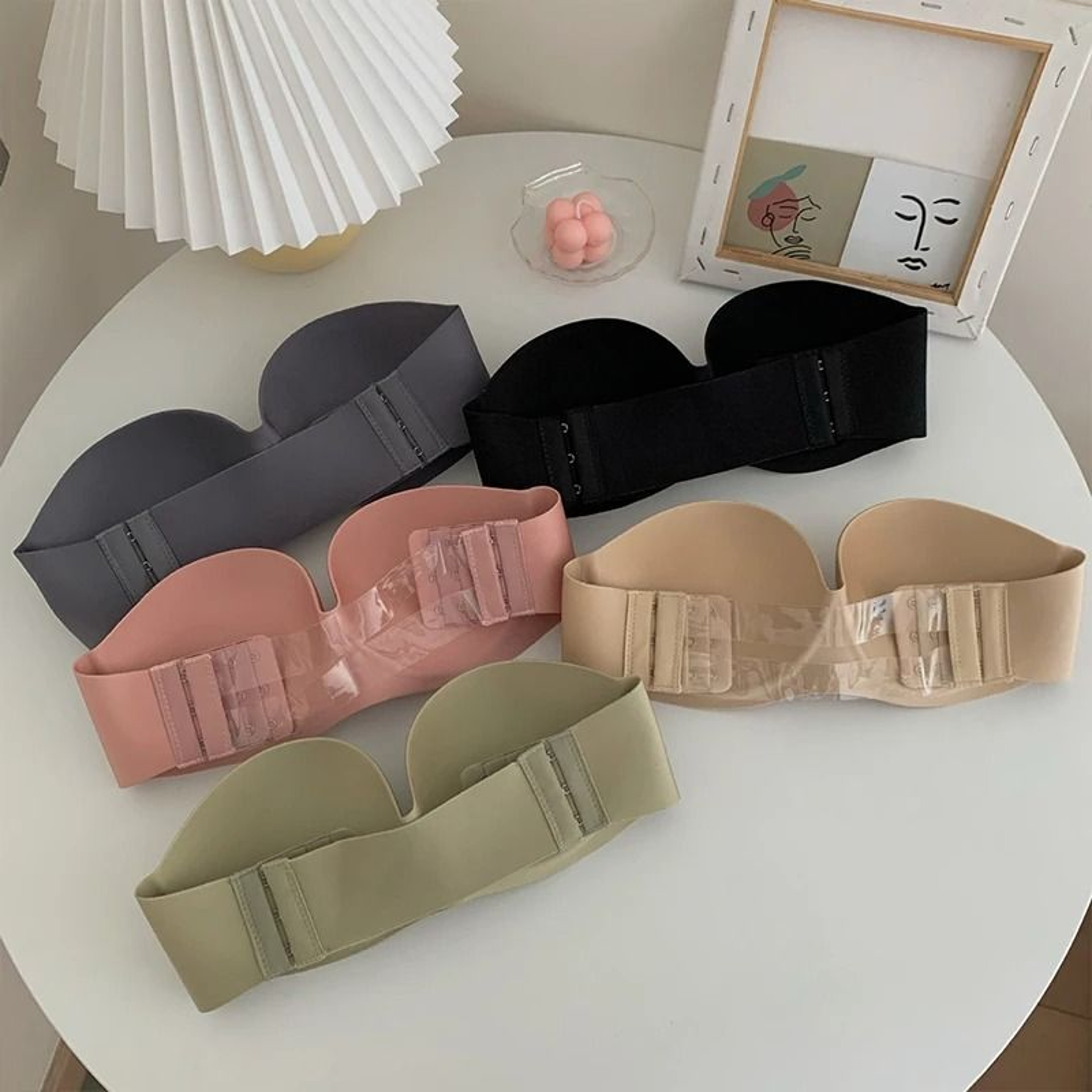 Invisible Strapless Push Up Bra With Front Closure 3