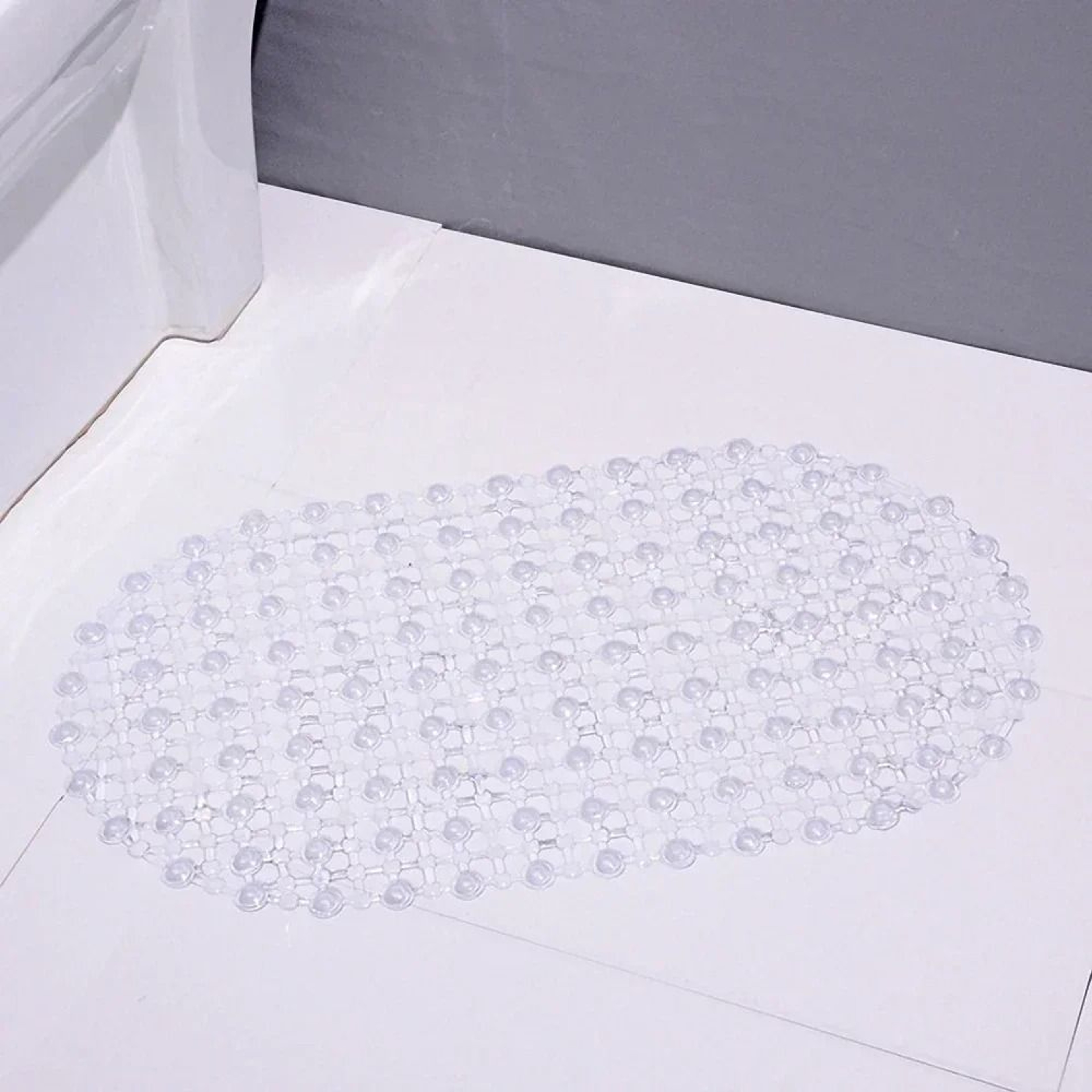 Non Slip Bathroom Bathtub Mat With Massage Suction Cups 9