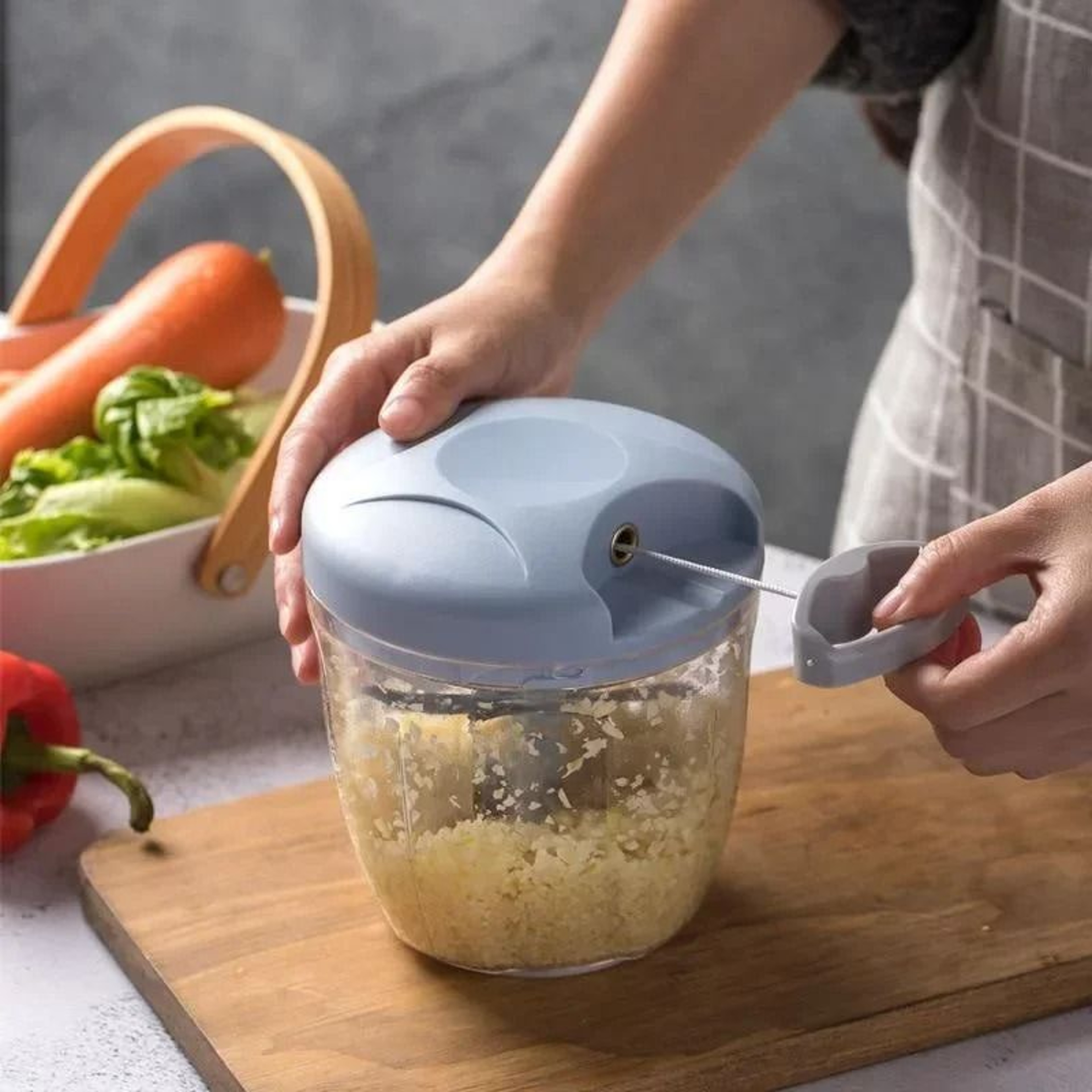 Manual Meat Mincer And Garlic Chopper With Rotating Blade 1