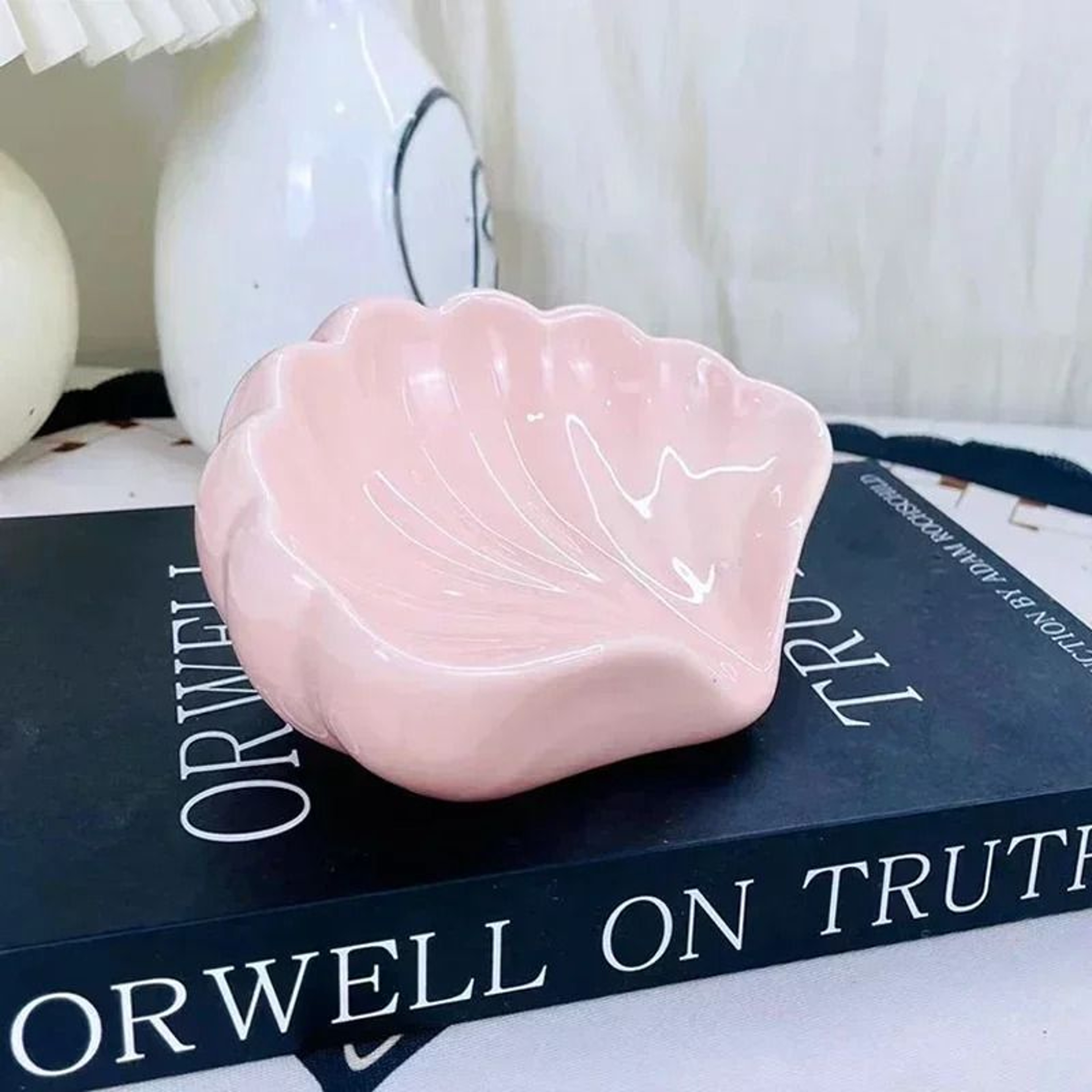 Shell Shape Ceramic Drain Soap Dish Holder 5