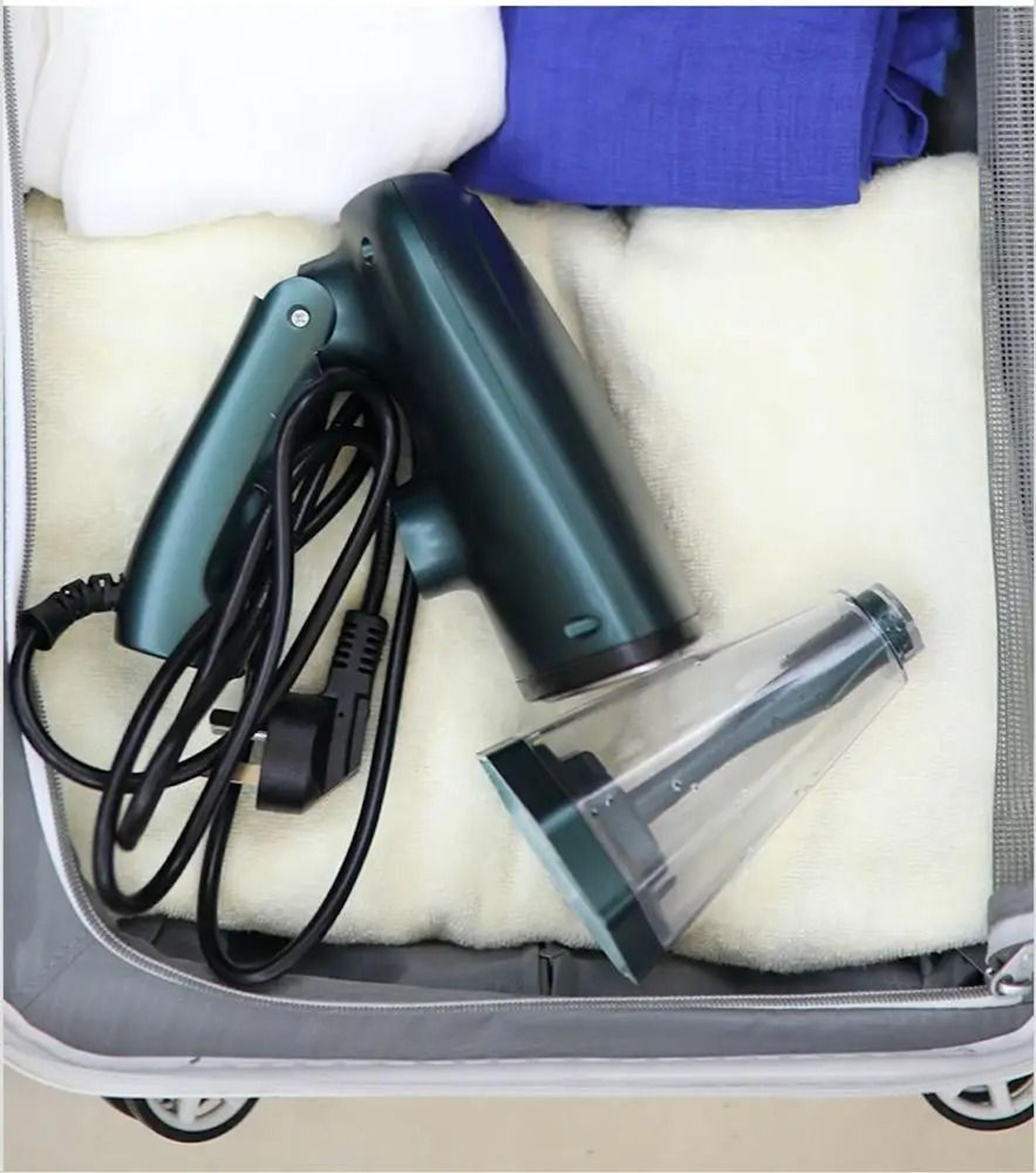 1500W Handheld Garment Steamer With Detachable 200ml Tank And Folding Handle 4