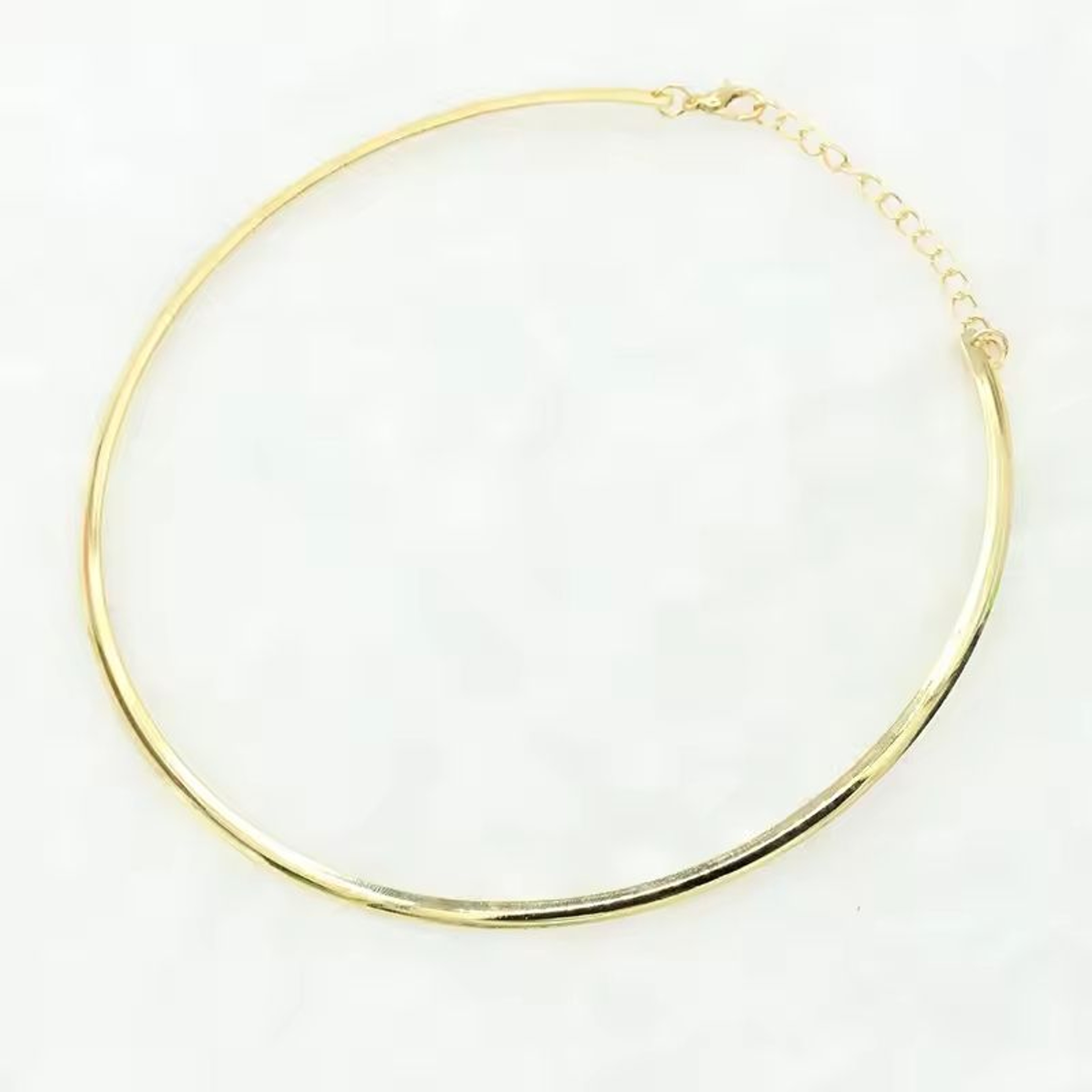 Bold Minimalist Circle Choker Necklace 3