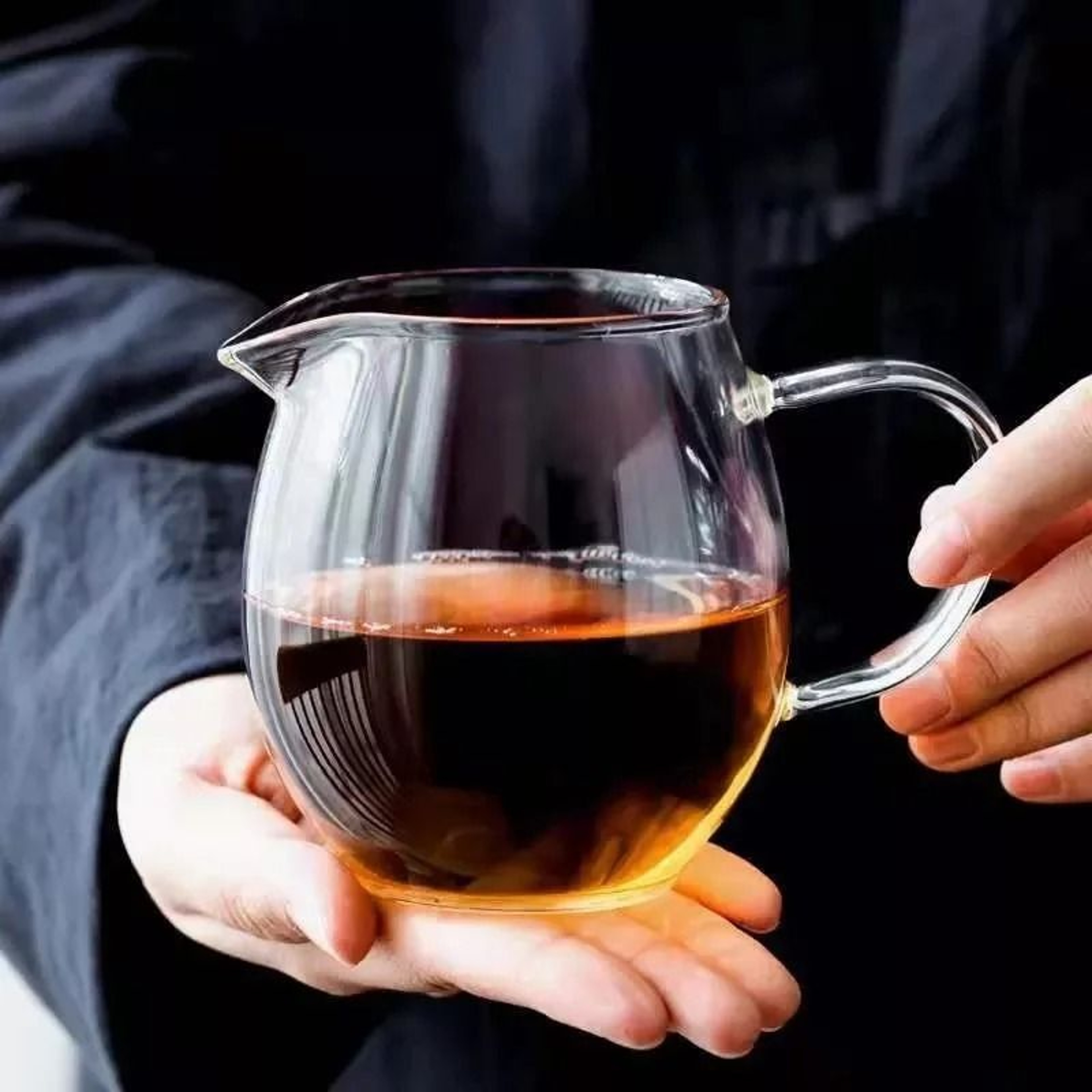 Heat Resisting Clear Glass Tea Pitcher Fair Cup 1