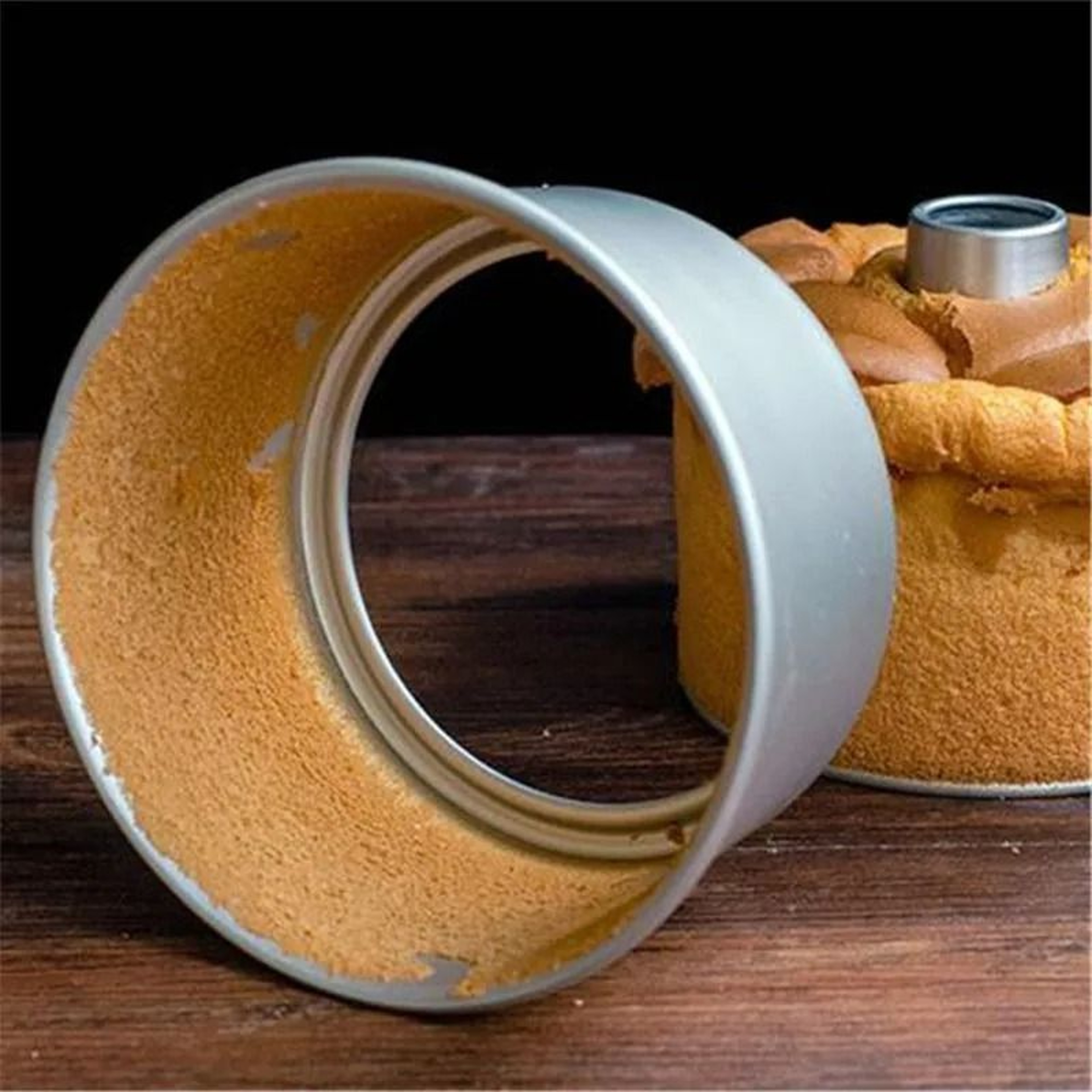 Aluminum Alloy Round Chiffon Cake Pan 3