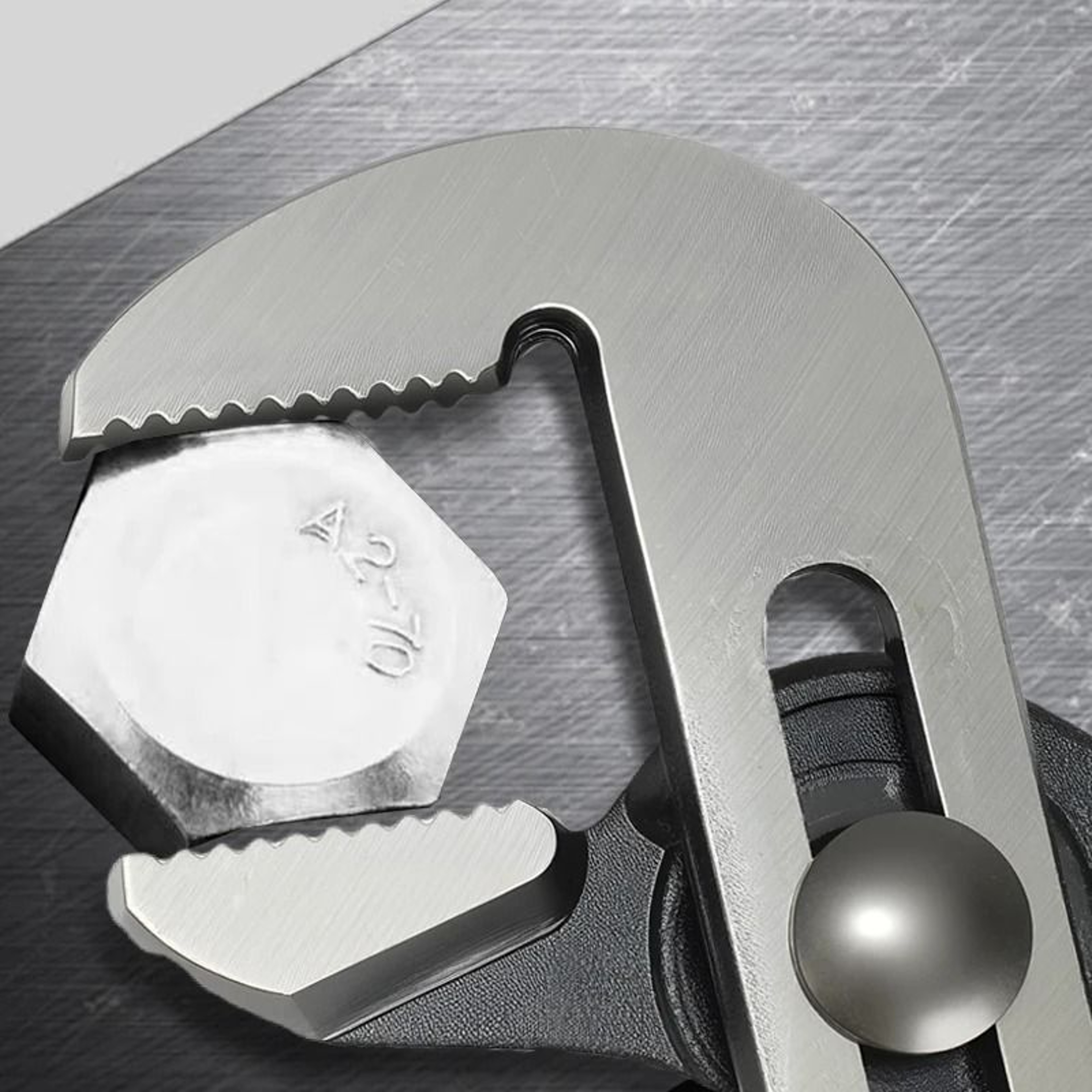 Industrial QuickRelease Water Pump Pliers 1