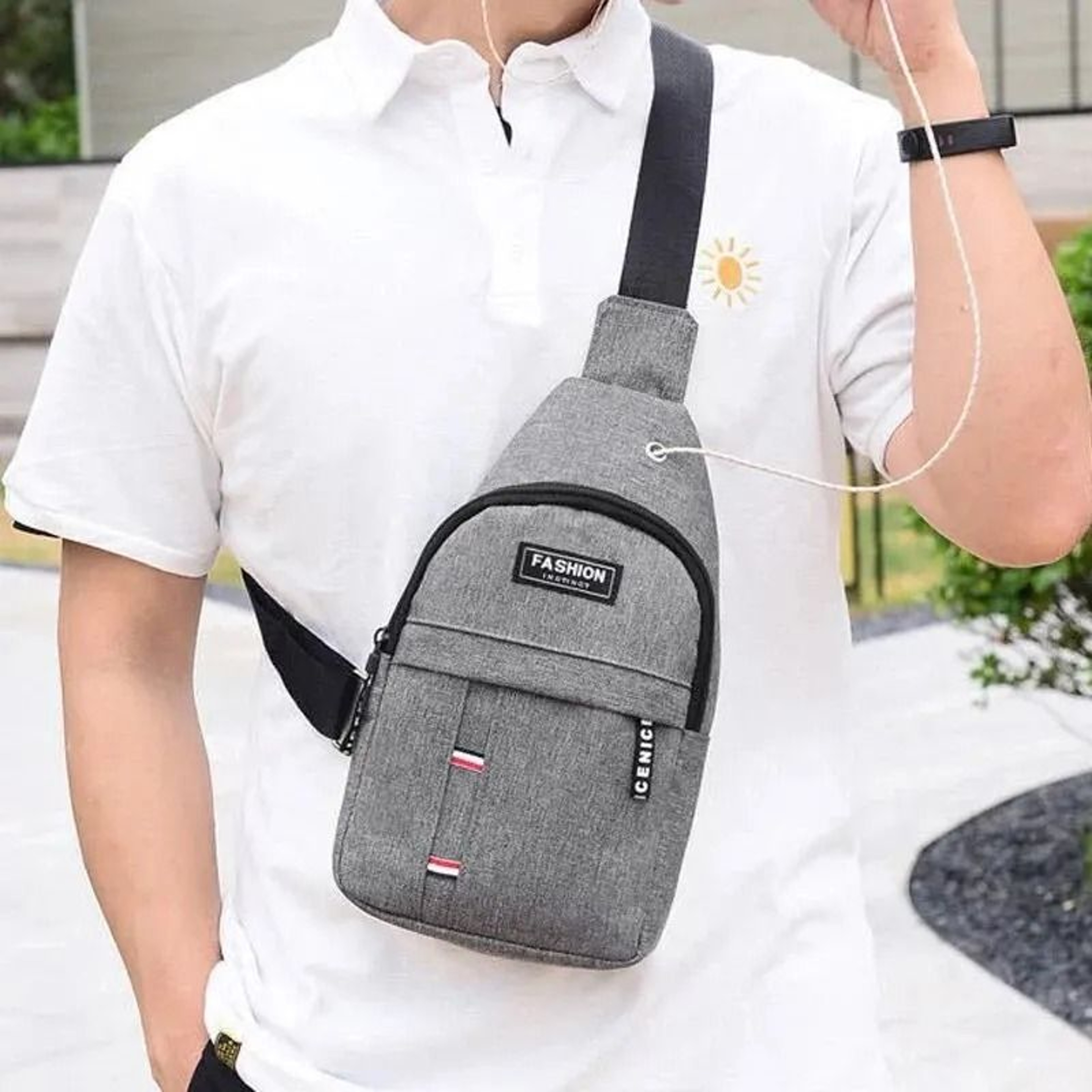 Lightweight Minimalist Crossbody Shoulder Bag 2