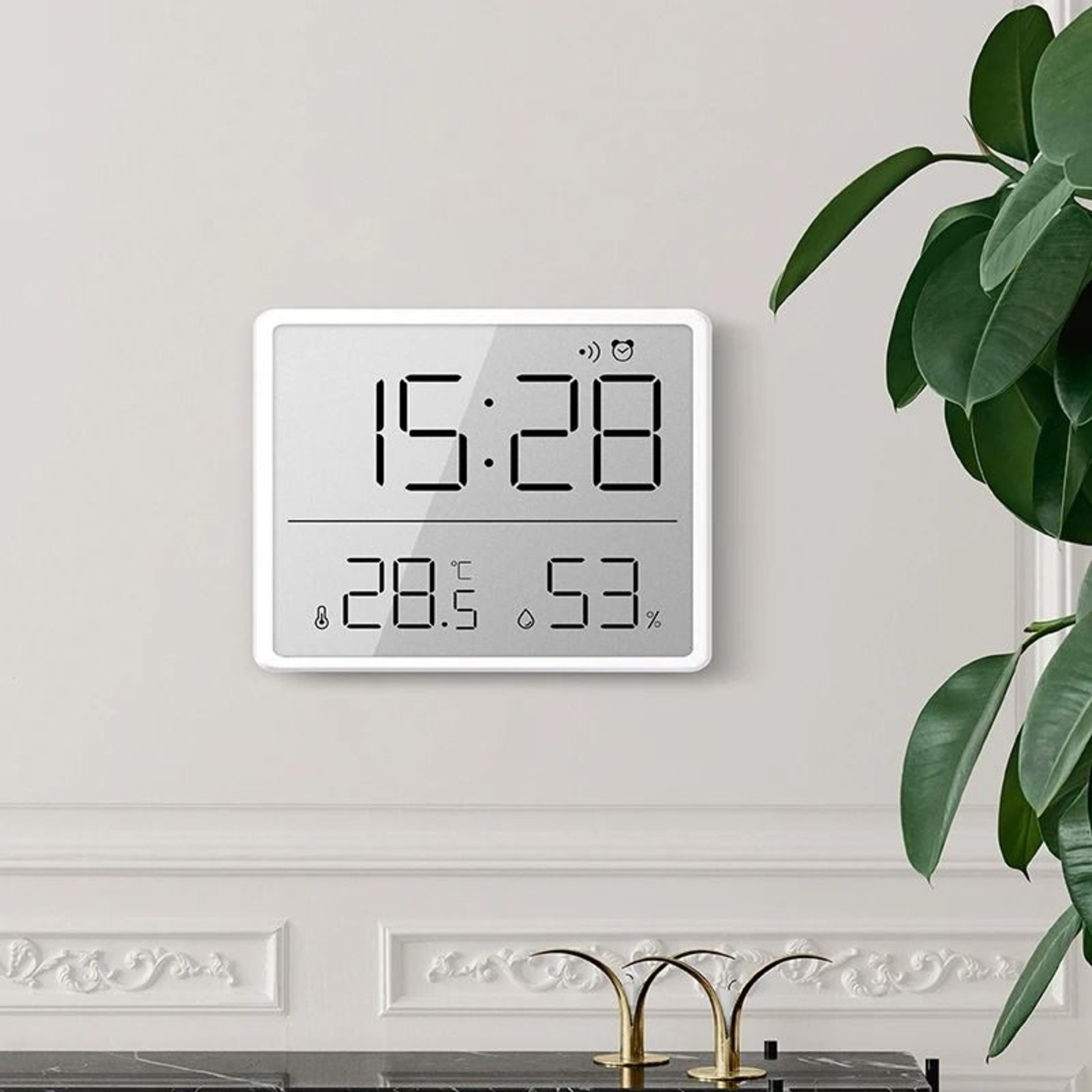 UltraThin Digital LCD Alarm Clock 3
