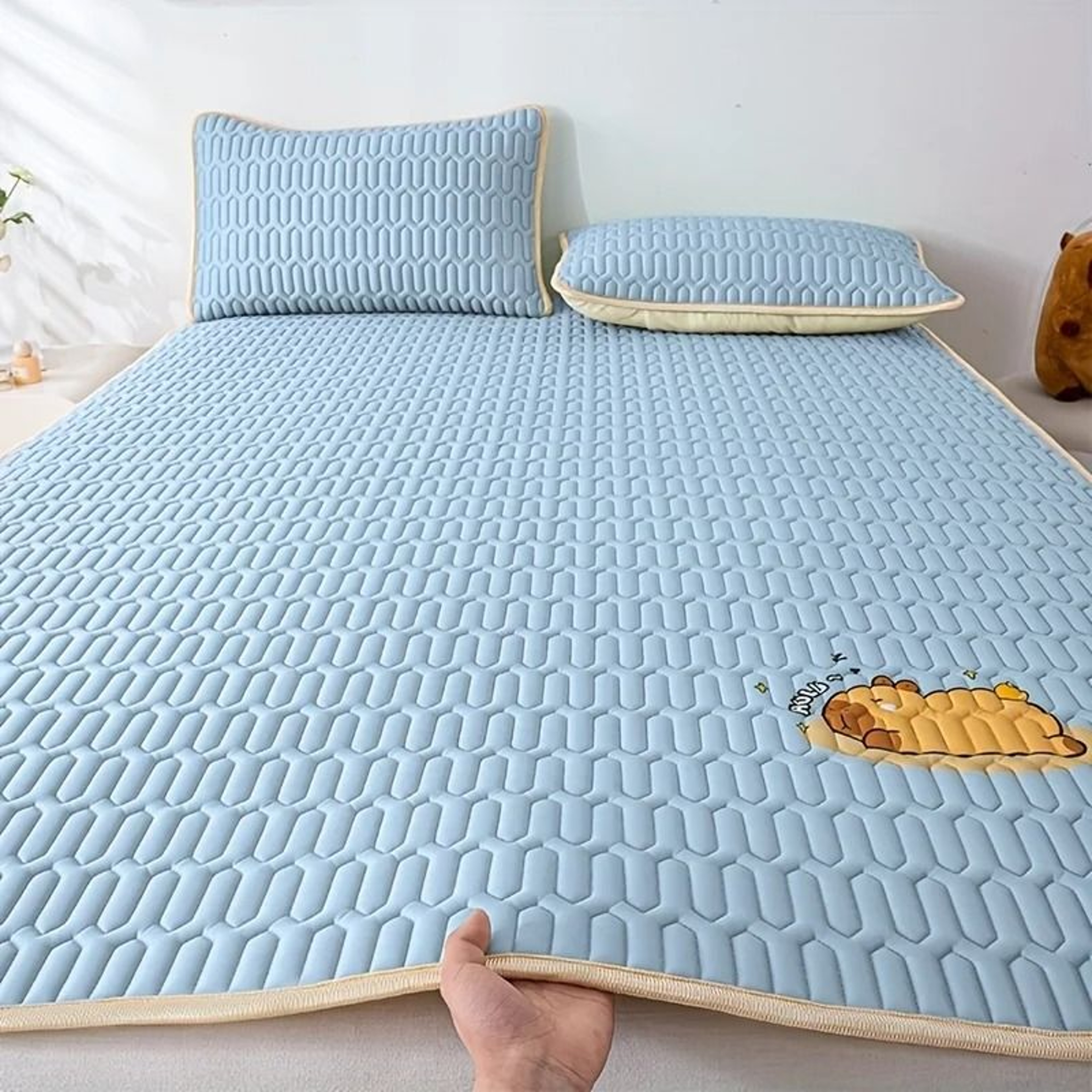 UltraSoft Cooling Mattress Pad  Breathable Hypoallergenic Bed Topper With Charming Designs 7
