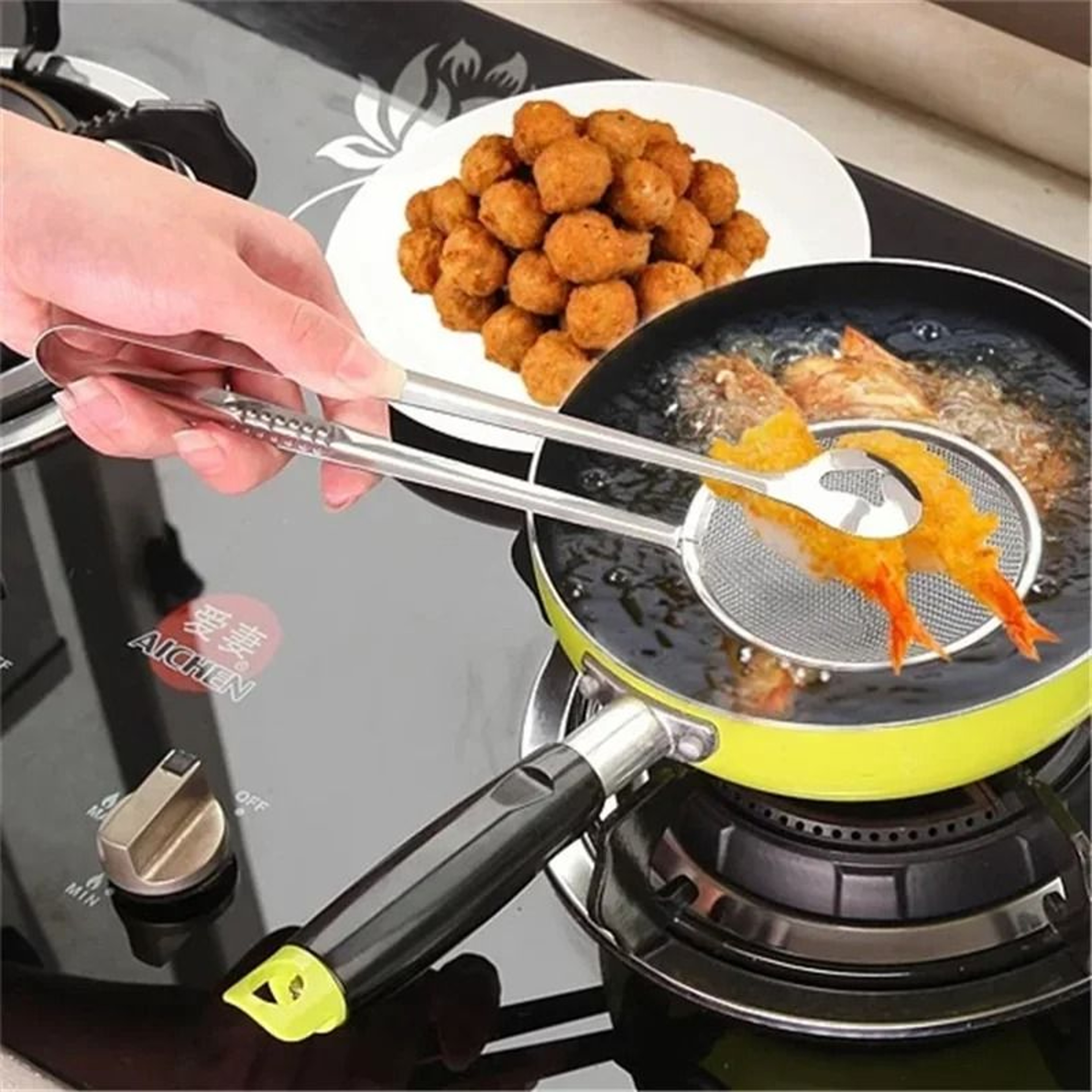 Stainless Steel Filter Spoon With Integrated Clip  MultiFunctional OilFrying Skimmer  BBQ Tongs 0