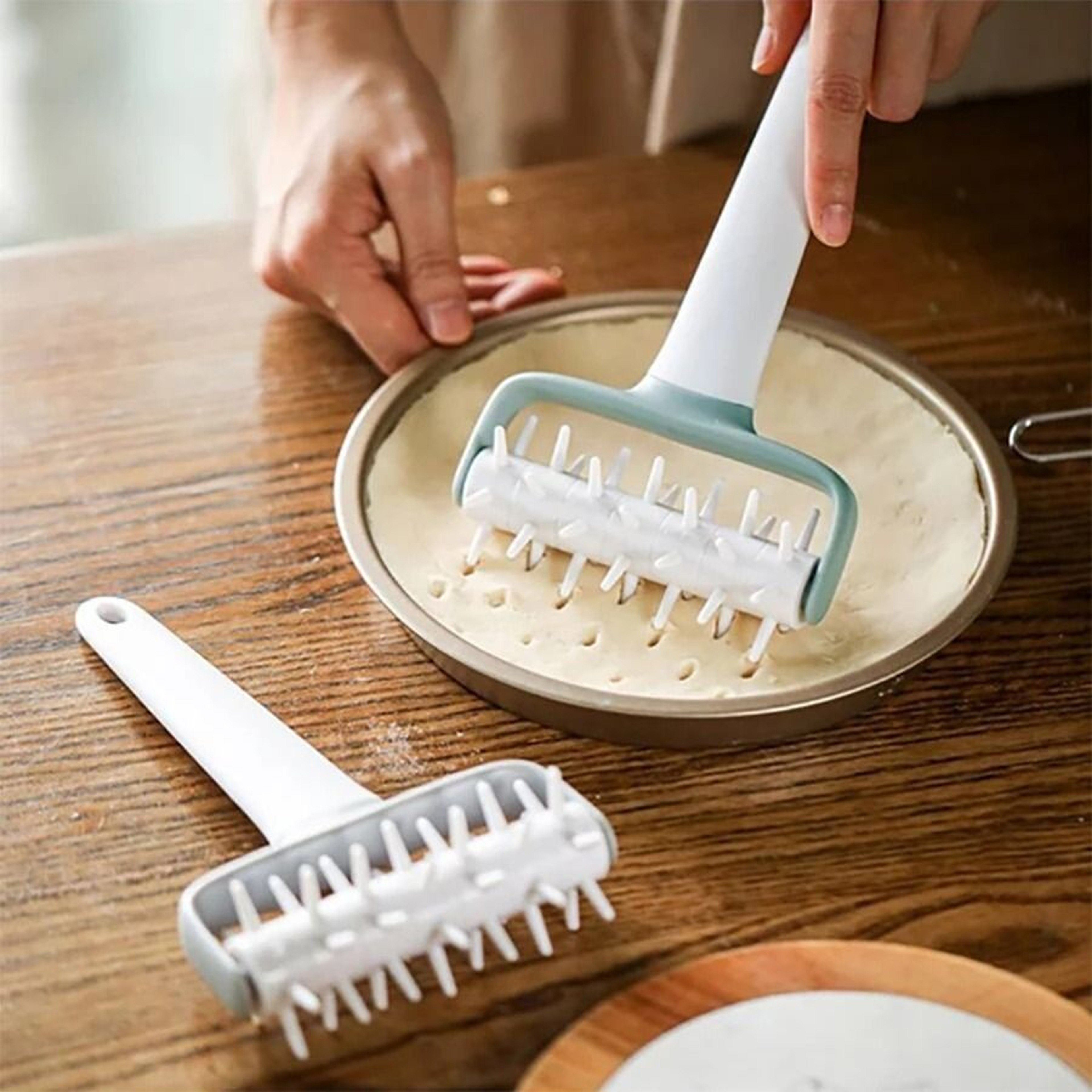 Pizza Dough Roller  Needle Punch  HighEfficiency Baking Tool 2