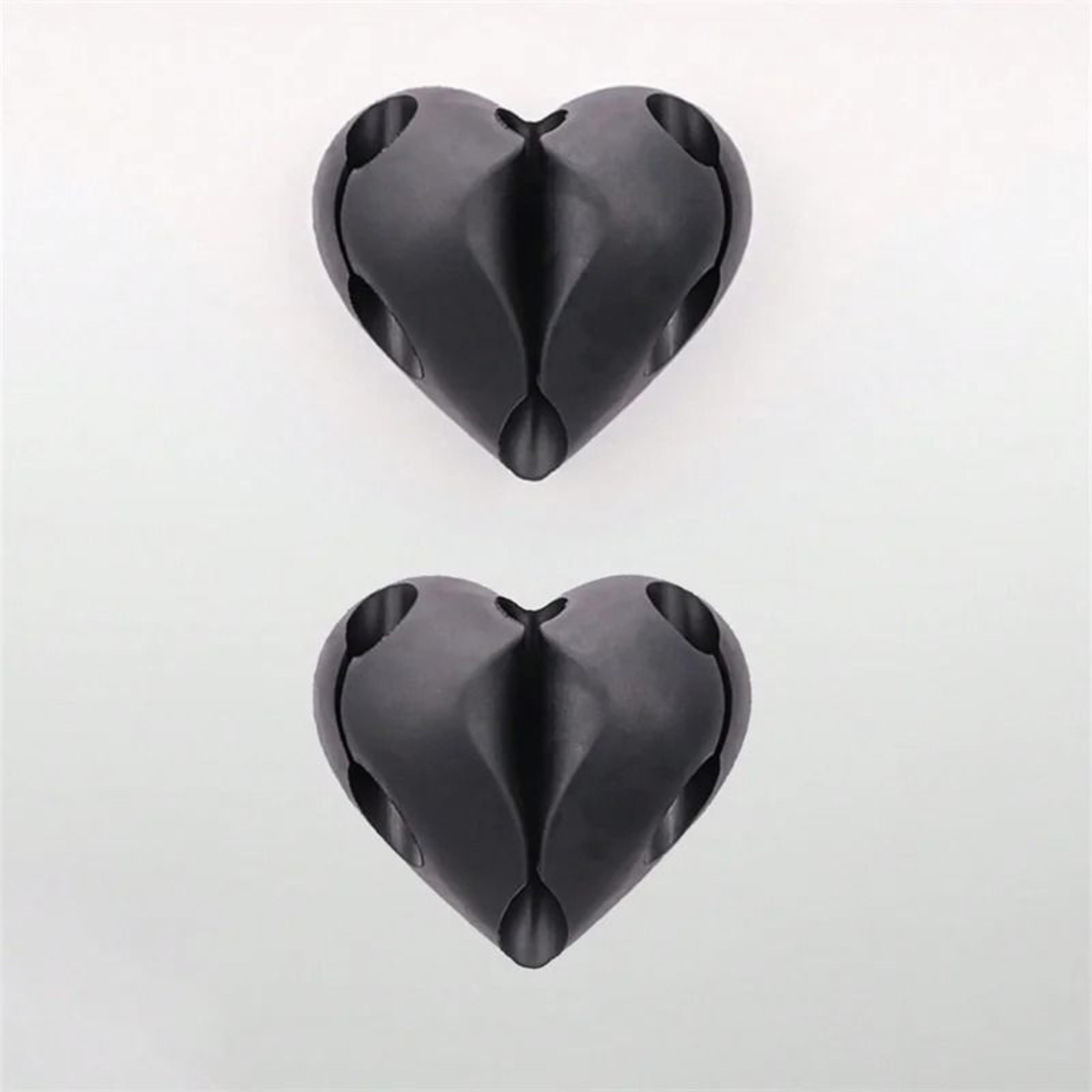 2Piece HeartShaped Mini Cable Winder Set  Decorative USB Charging Cable Clips  Desk Tidy Organizers 7