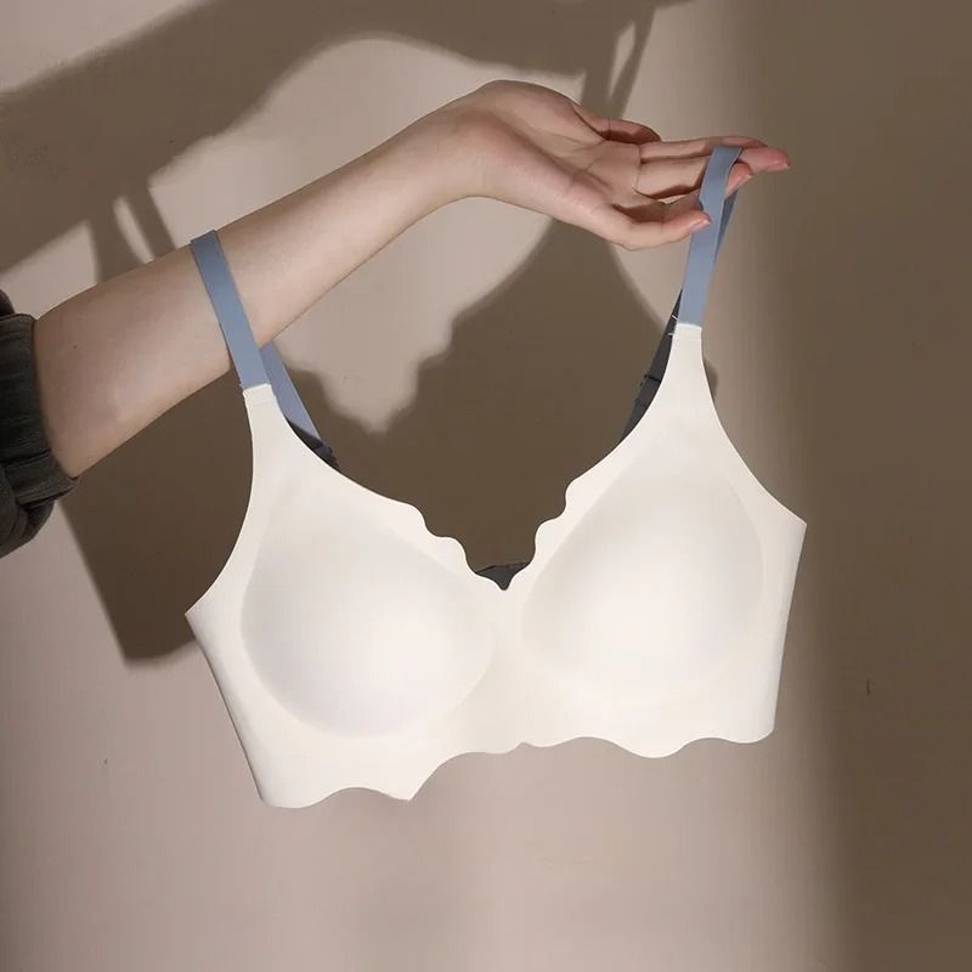 Seamless BeautyBack Adjustable Comfort Bra 1