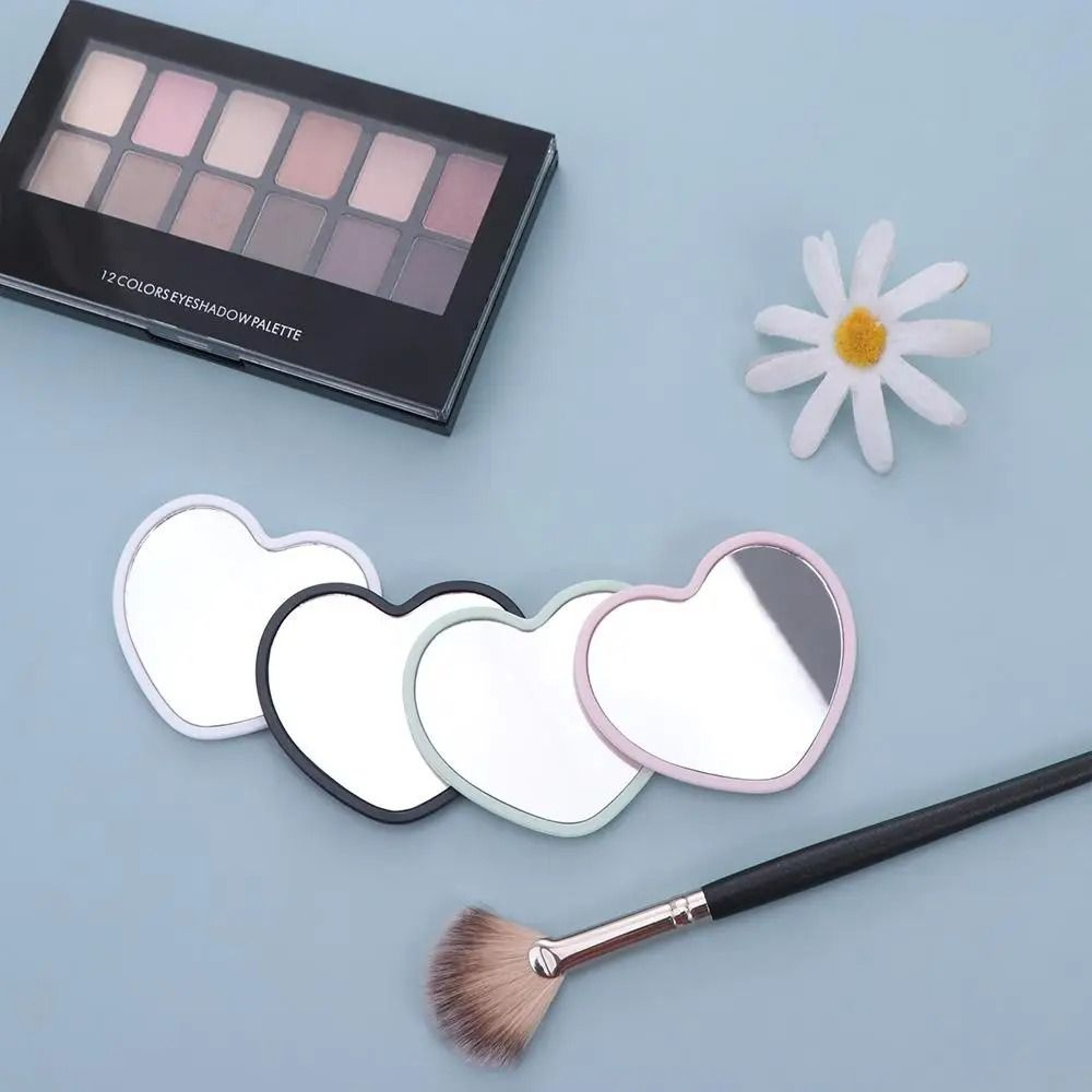 Charming HeartShaped Handheld Beauty Mirror 3