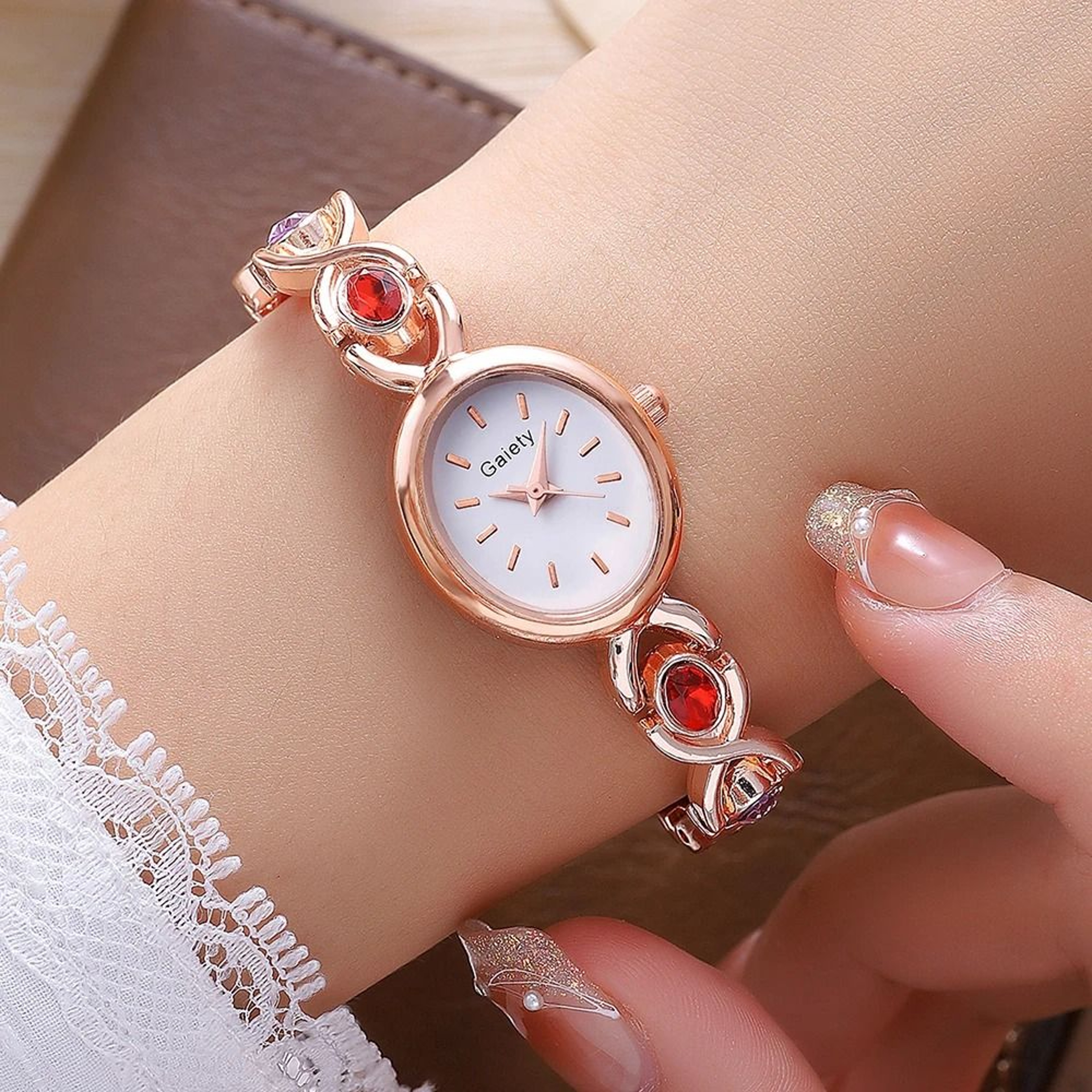 Elegant Oval Rhinestone Temperament Watch  Retro Luxury Quartz Wristwatch For Ladies Fashion And Da 4