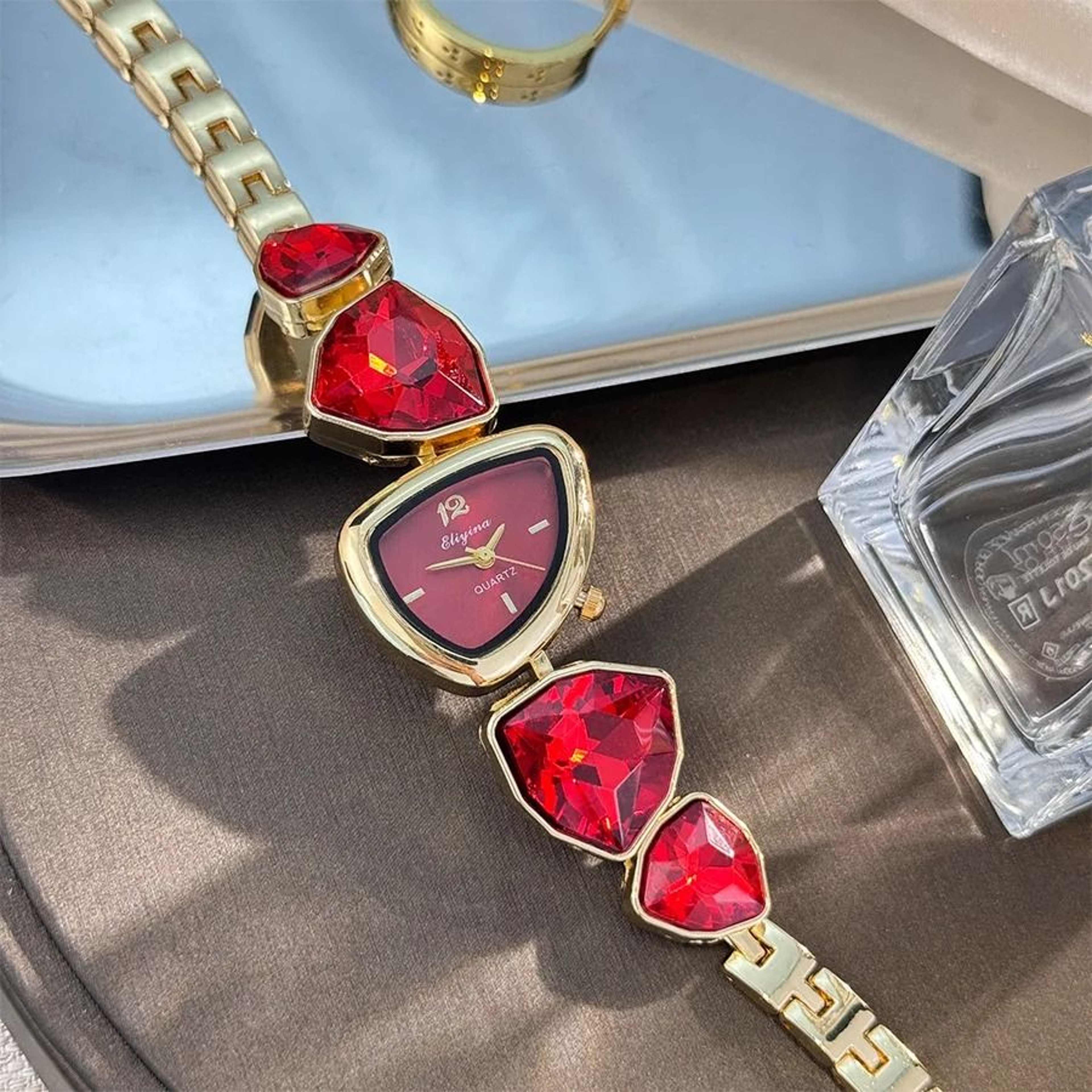 Lustrous Irregular Geometric Diamond Watch  HighSense Light Luxury Timepiece With Artistic Big Diam 12