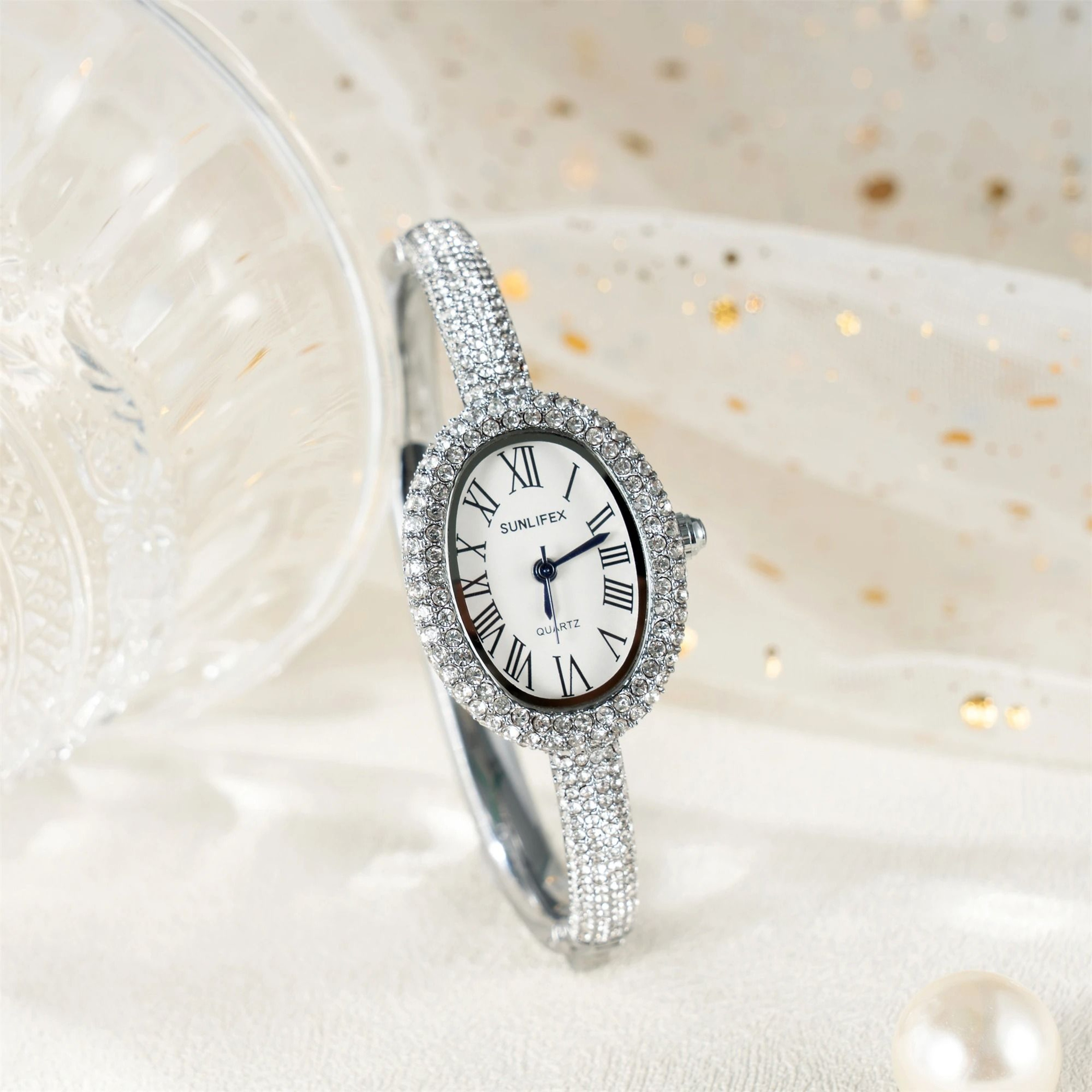 Elegant Oval Rhinestone Bracelet Watch  Luxury Roman Numeral Waterproof Quartz Timepiece For Women 2