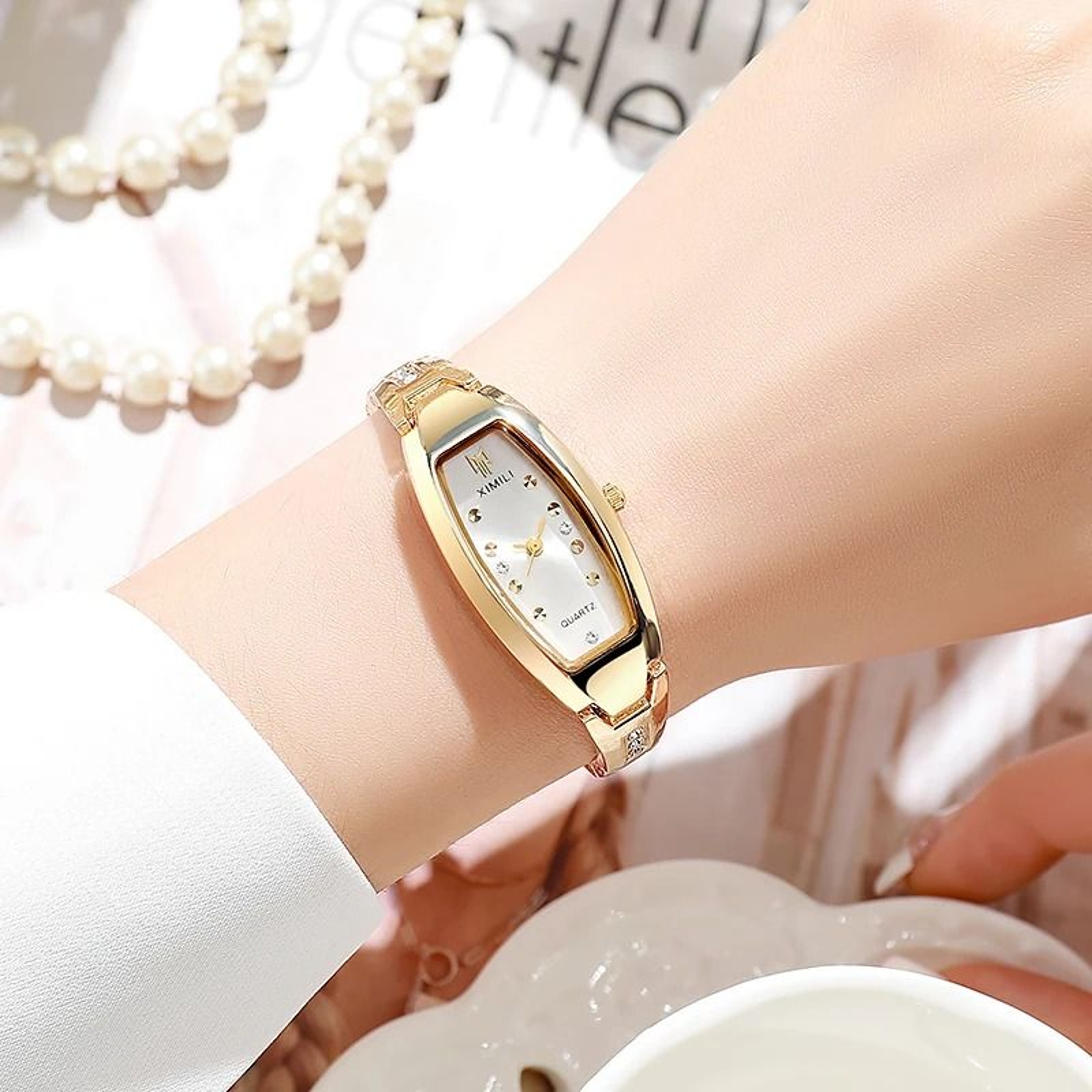 Luxury Diamond Executive Watch  Bracelet Set  Premium Stainless Steel Quartz Timepiece With Matchin 1