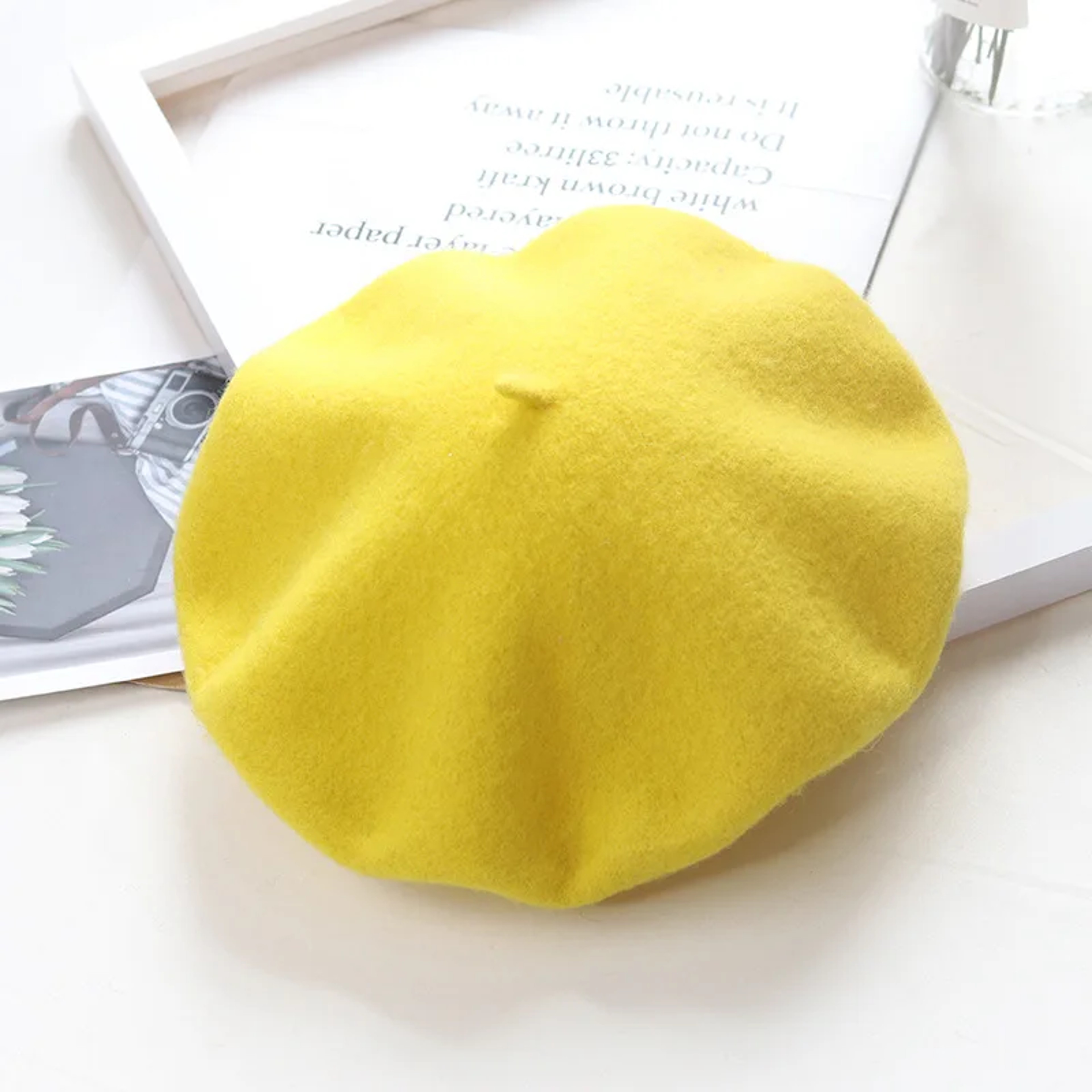 Fashionable wool beret for women