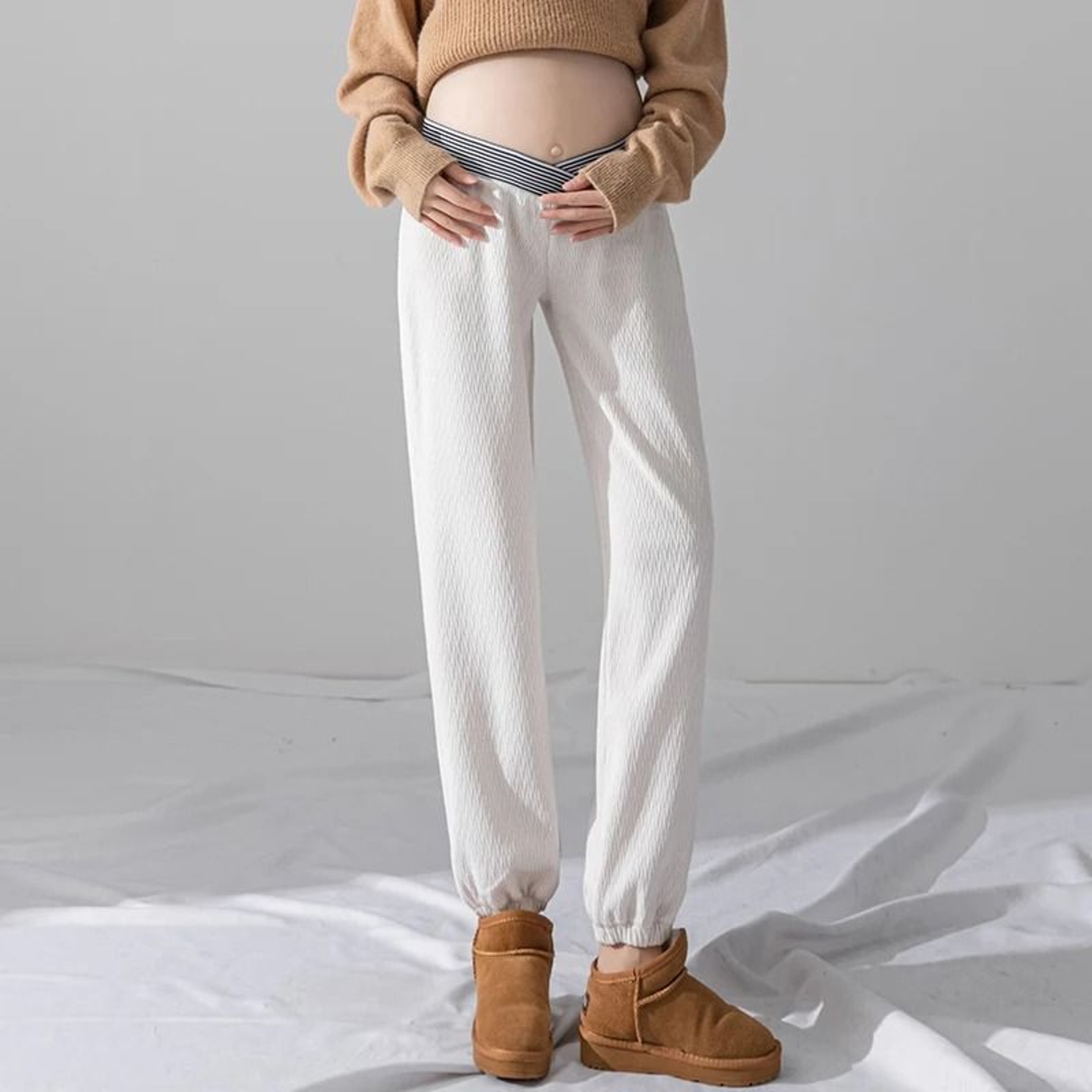 Low Waist Relaxed Wide Leg Maternity Trousers 5