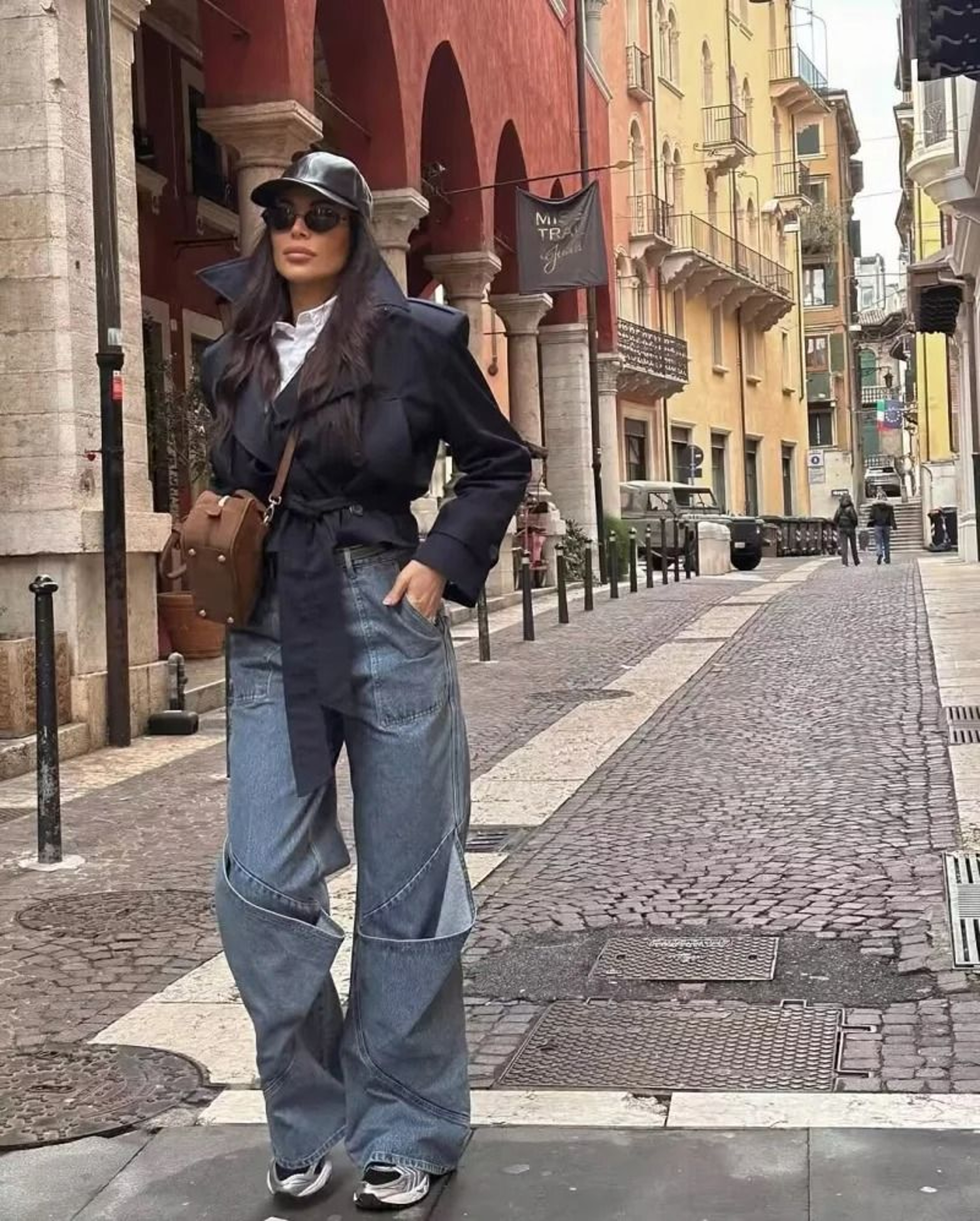 British Style DoubleBreasted Short Trench Coat 4