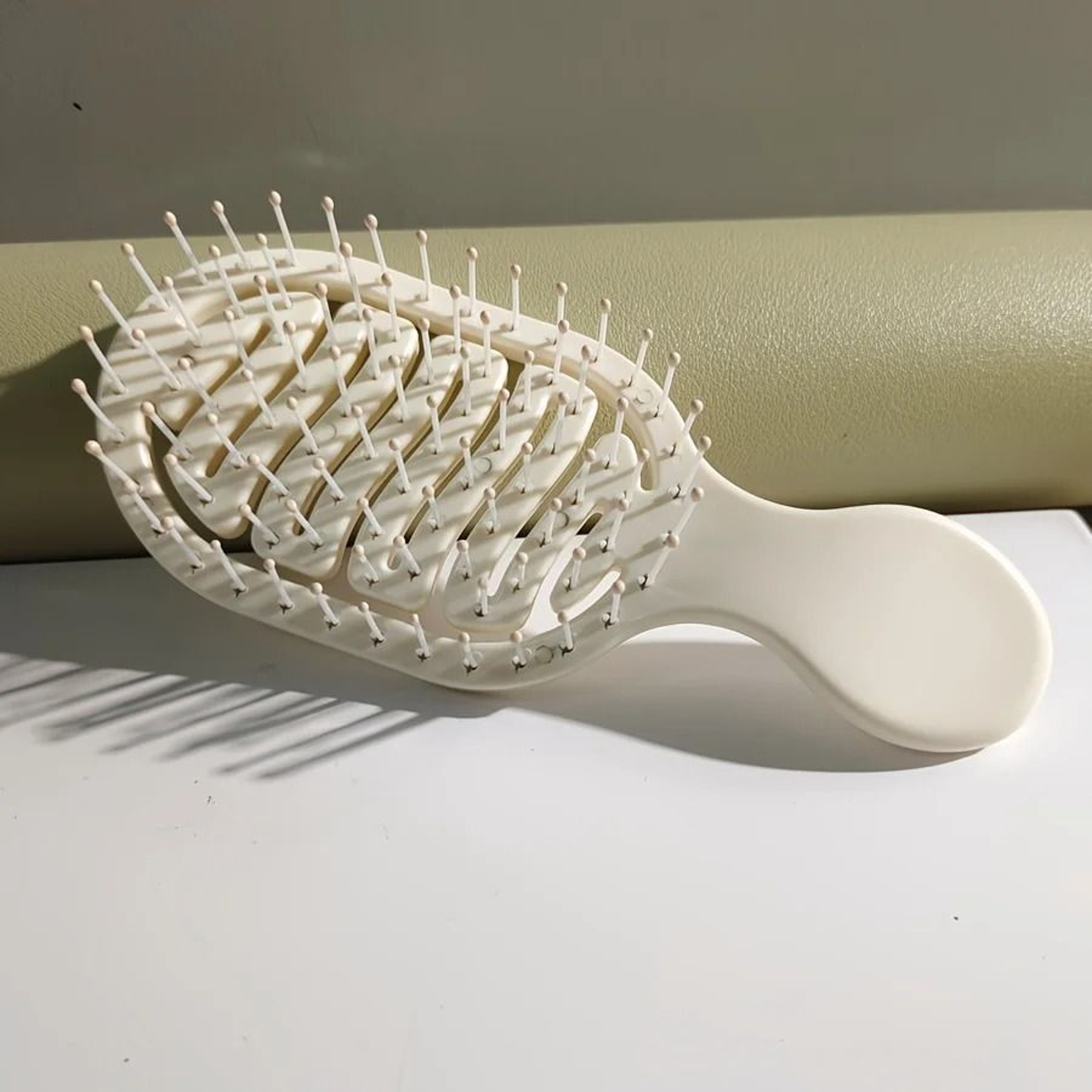Mini Track Travel Hairbrush  Portable HollowVent Detangling Tool 6